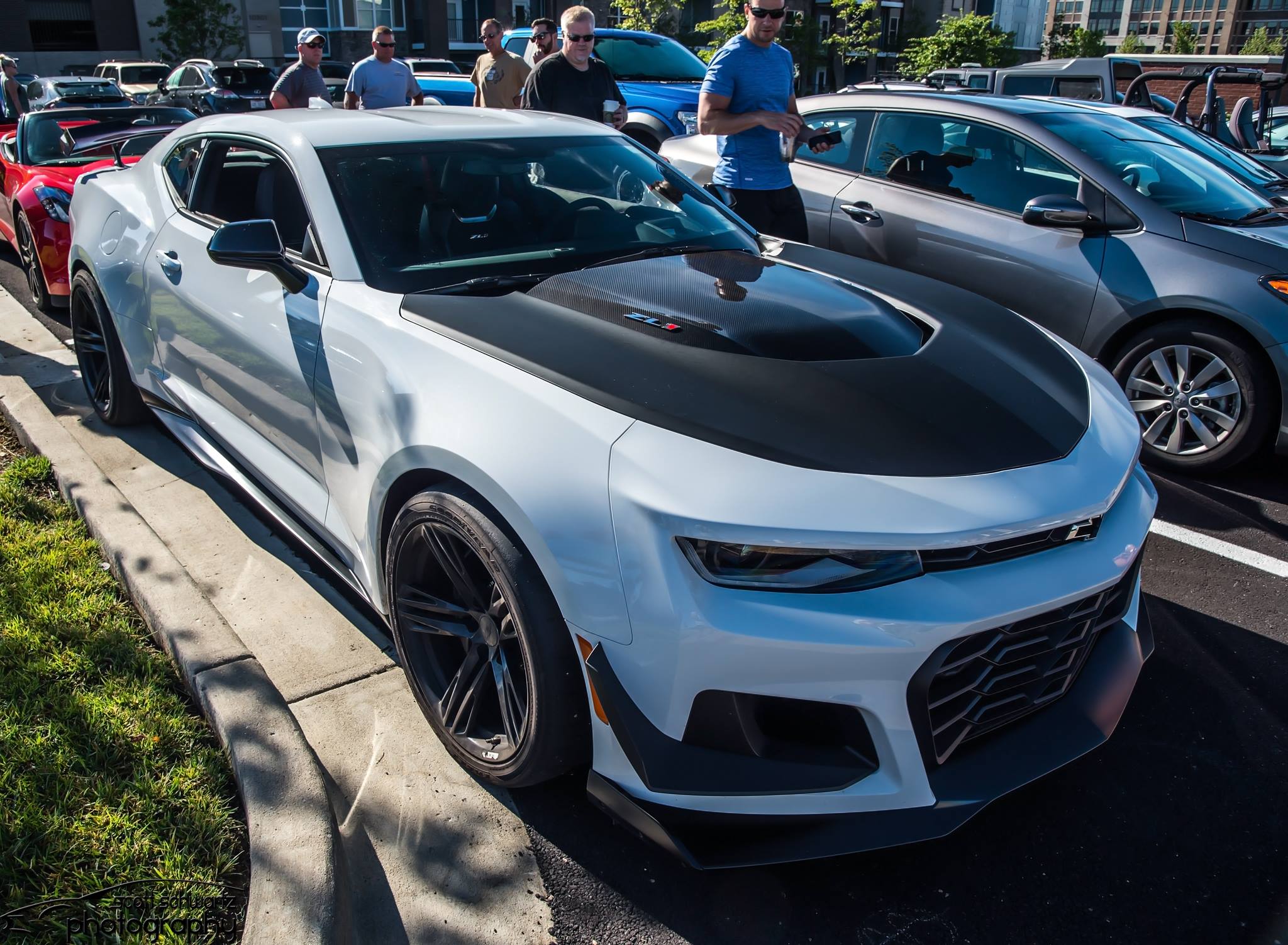 Camaro ZL1 1LE - Right 3:4.jpg