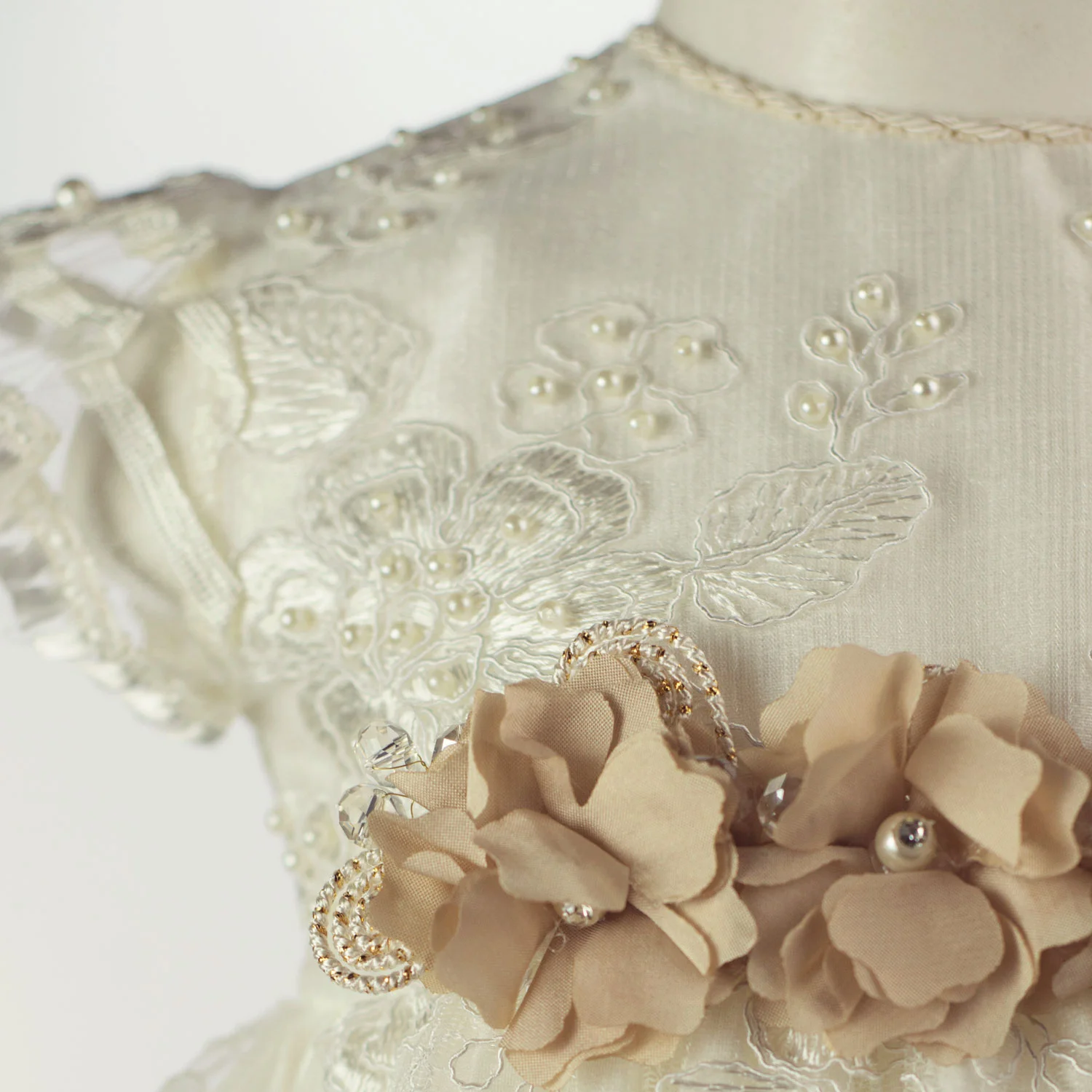 0715-Ivory-Detail.jpg