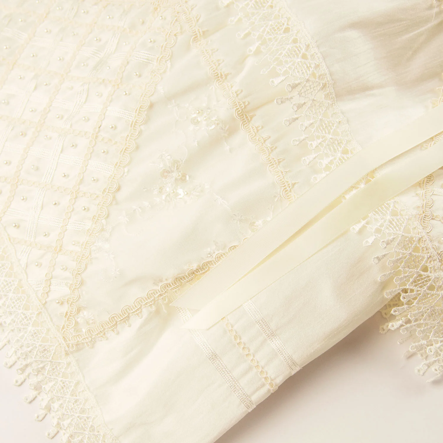 0010-Ivory2-Detail.jpg
