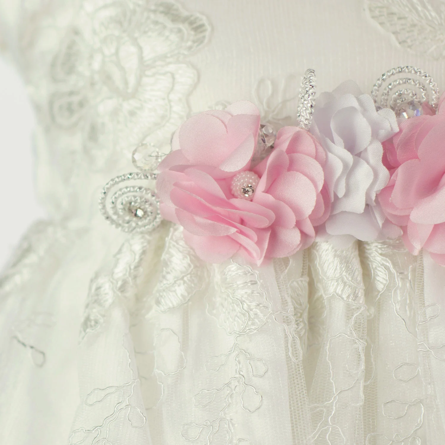 0135-White-Detail.jpg