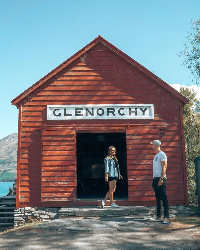 Everyone who has ever been Queenstown jn New Zealand will agree that Queenstown is stunning. But the scenery gets even better when you venture outside of the city limits.
The drive from Queenstown to Glenorchy offers some of the most incredible views in the area, and maybe even the whole country. This scenic drive is an absolute must-do when you’re visiting Queenstown. The road is aptly named the Glenorchy-Queenstown Road and winds alongside the shimmering blue Lake Wakatipu with mist-covered mountains in the backdrop, goes through the forest and along cliff edges, with a new spectacular view around every bend.
Check out our latest blog post where we tell you all about the best places to stop along the way and a little known place called Paradise!
#glenorchy #travelnewzealand #nzmustdo #purenewzealand #newzealandfinds #explorenewzealand #earthpixnz #travelinspo #travelinspiration #sonyalpha #creativetravelcouples #travelust #coupleswhotravel #adventurecouple #uniladadventure