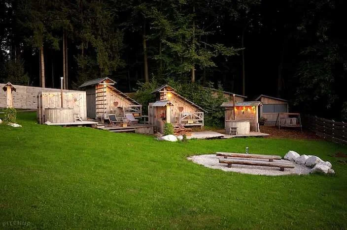 Alp Glamping Village, Radovljica.jpg