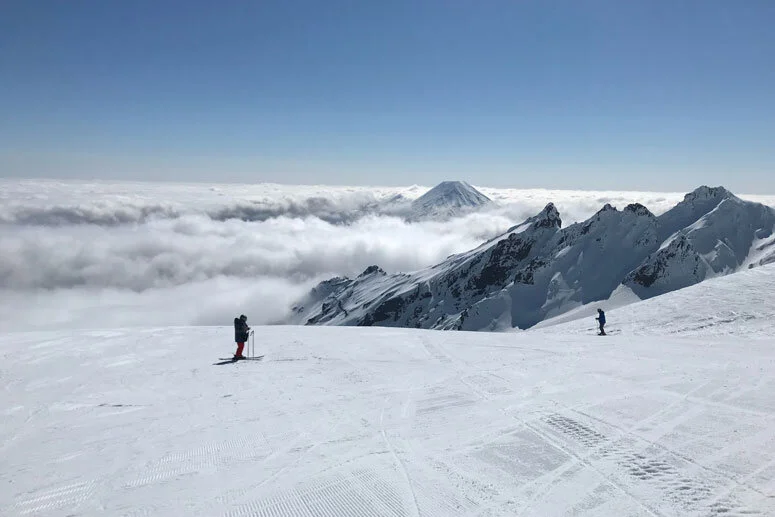 Skiing-in-New-Zealand-Ruapehu.jpg