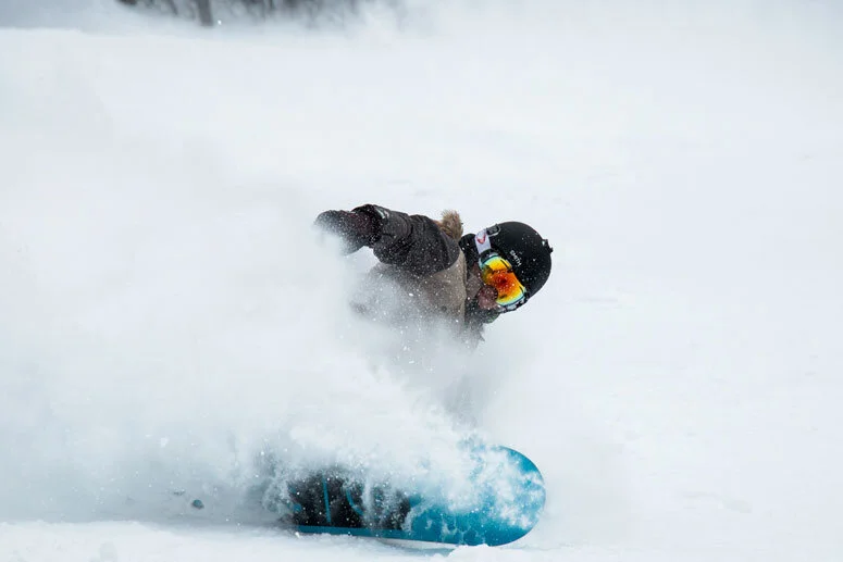 Snowboarding-in-New-Zealand.jpg