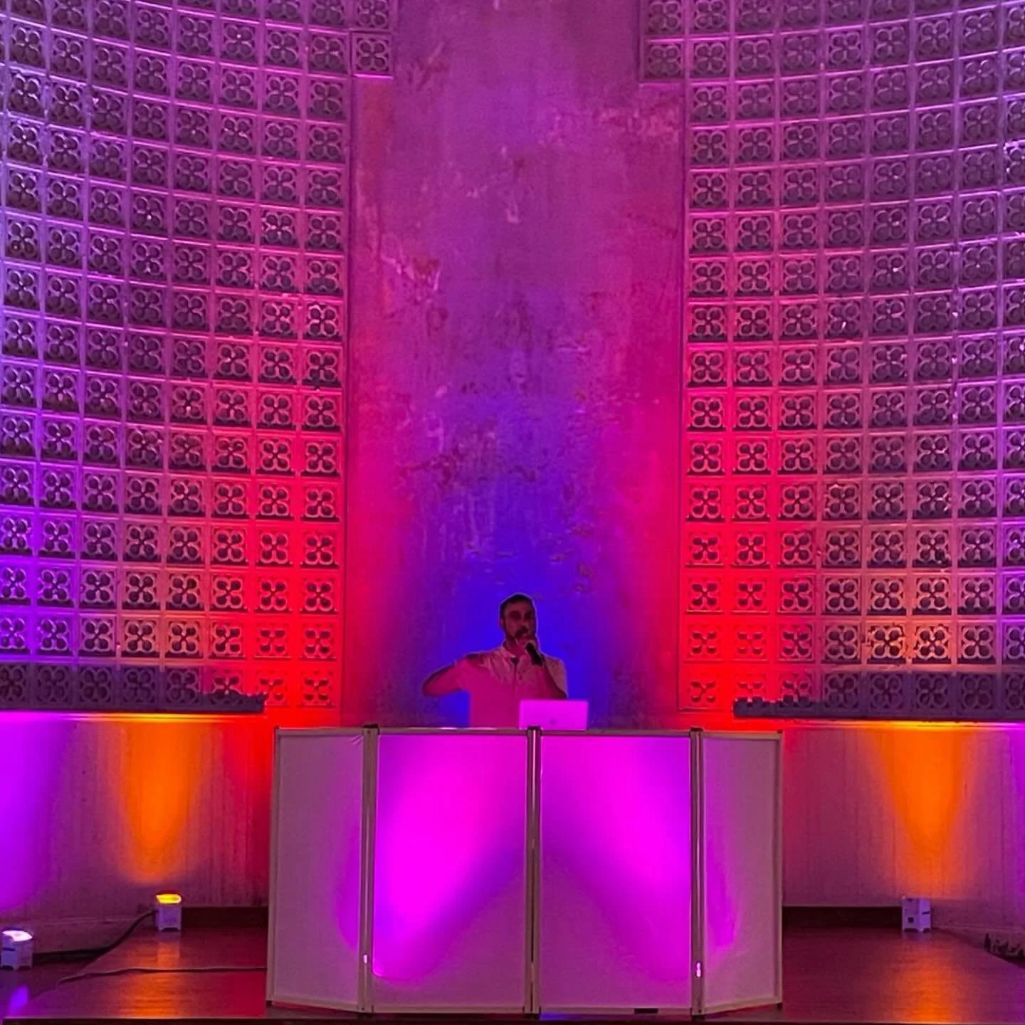 Shout out to @calfeeproductions and @confettiandconola for the stage design 🔥🔥🔥 

And scroll to see what a Second Line Parade looks like!