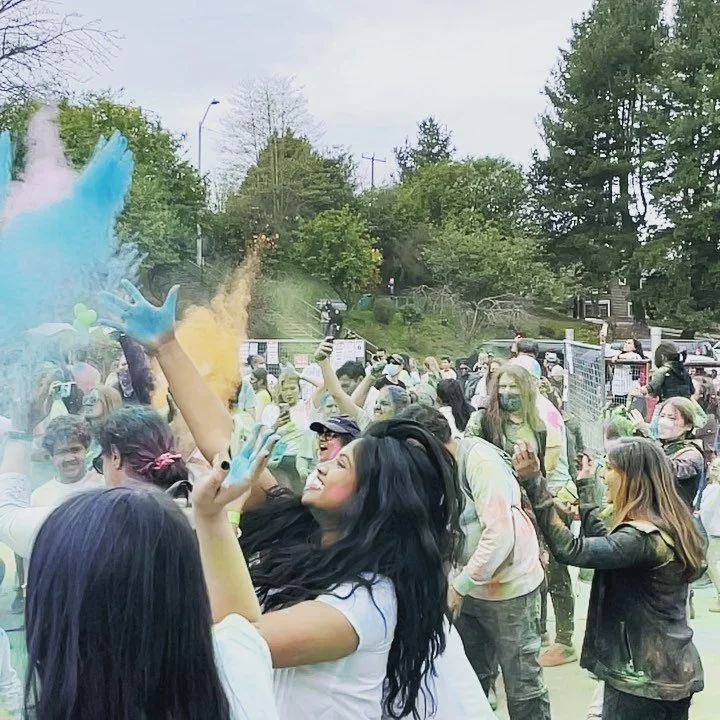 Happy Holi!!!!! This time rather than attending&hellip; I got to DJ. 

Thank you @phinneyneighborhoodassociation for having me. 

Shoutout to @afsaanadance with the dance class. 

It was a Blast! And I hope to do it again next year!