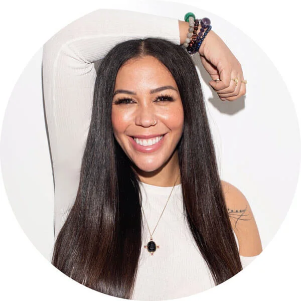 Devi-Headshot-Circle-10-2019.jpg