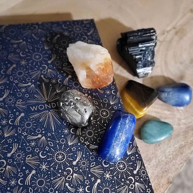 Intentions and fully charged crystals? Yes please! We love seeing how you use your crystals 😍
⠀⠀⠀⠀⠀⠀⠀⠀⠀
Tag us in your crystal rituals and show us where you like to keep each bunch 😍
⠀⠀⠀⠀⠀⠀⠀⠀⠀
Side note, anyone else keep crystals in almost every ro