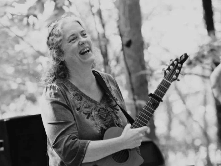 bev smile bw crop 720.jpg
