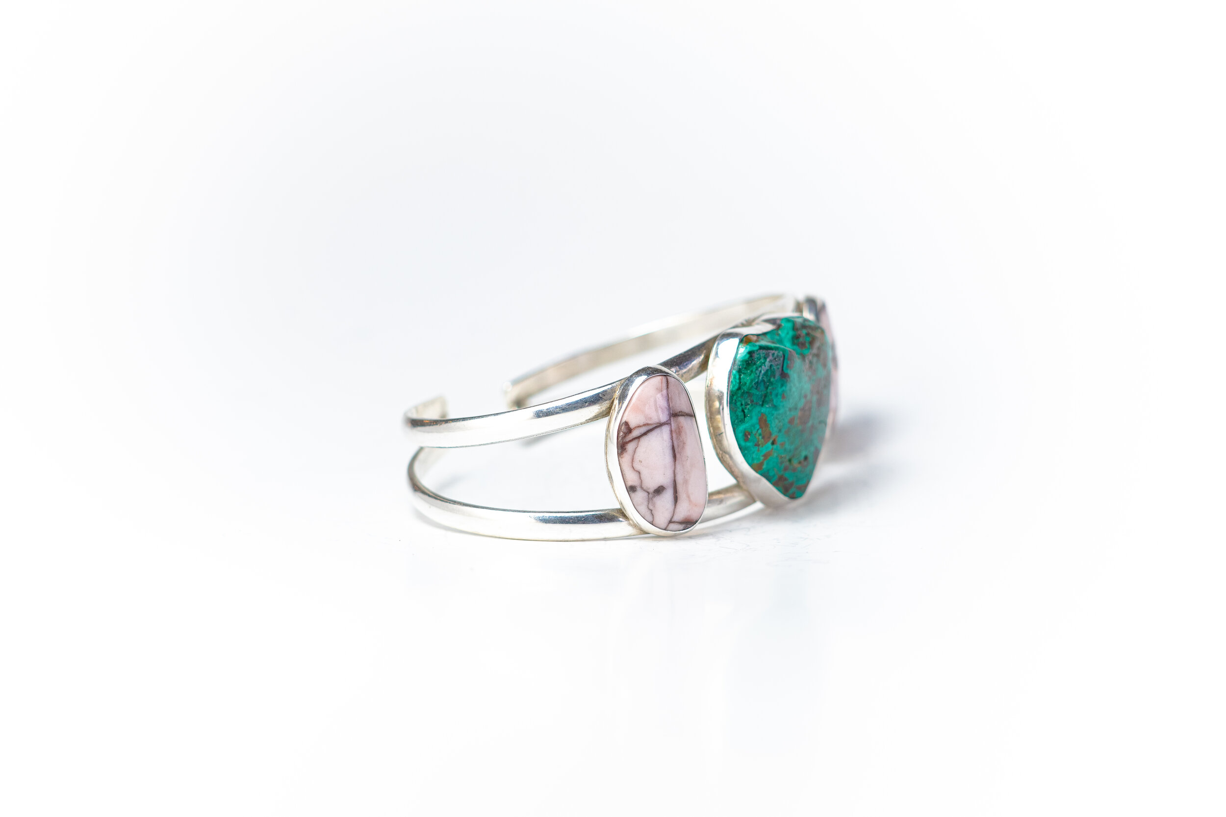 F6801767-2A00-4FFC-B16F-67397FF70001