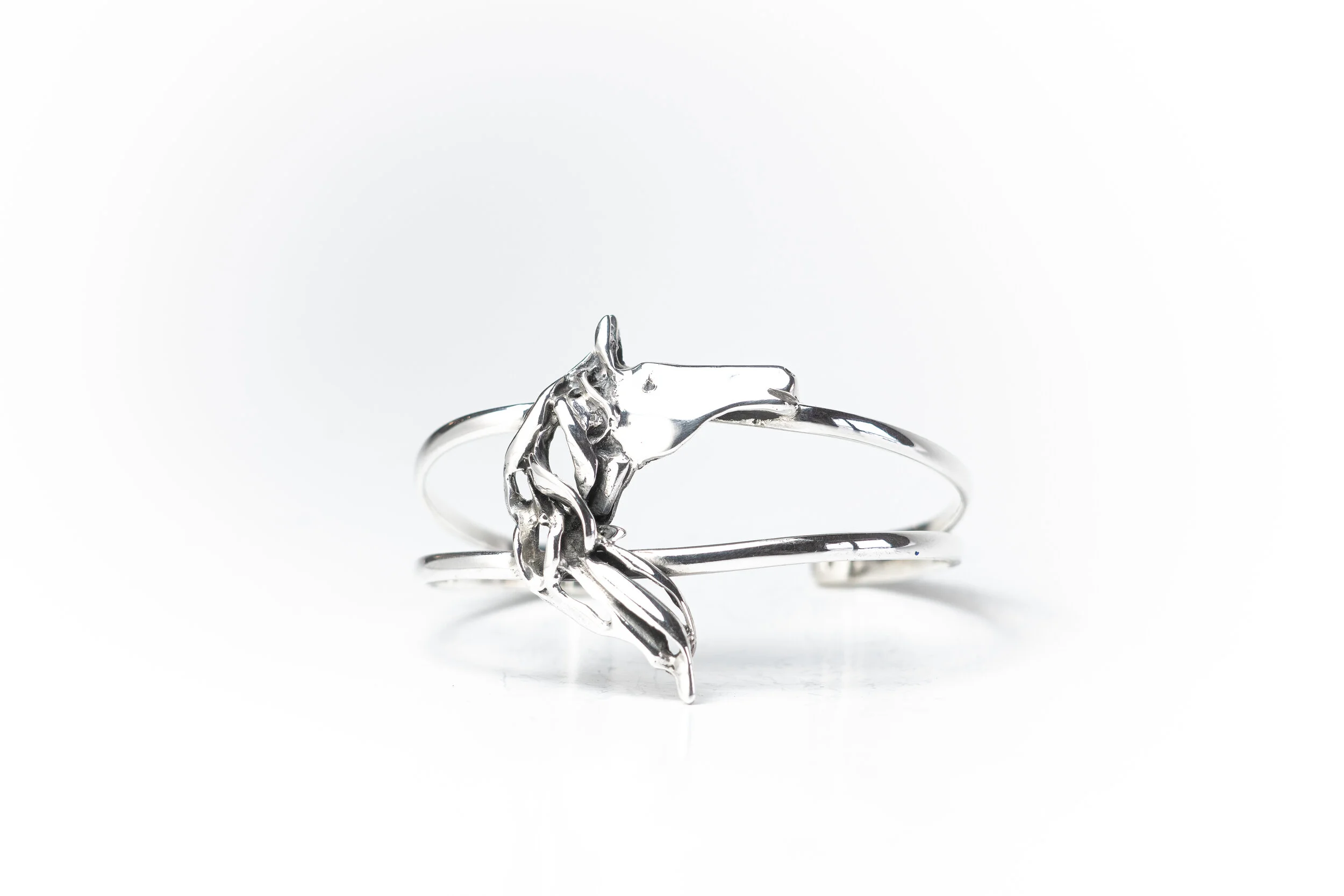 DD8EE245-C047-4676-99D1-F9E97A1DD589