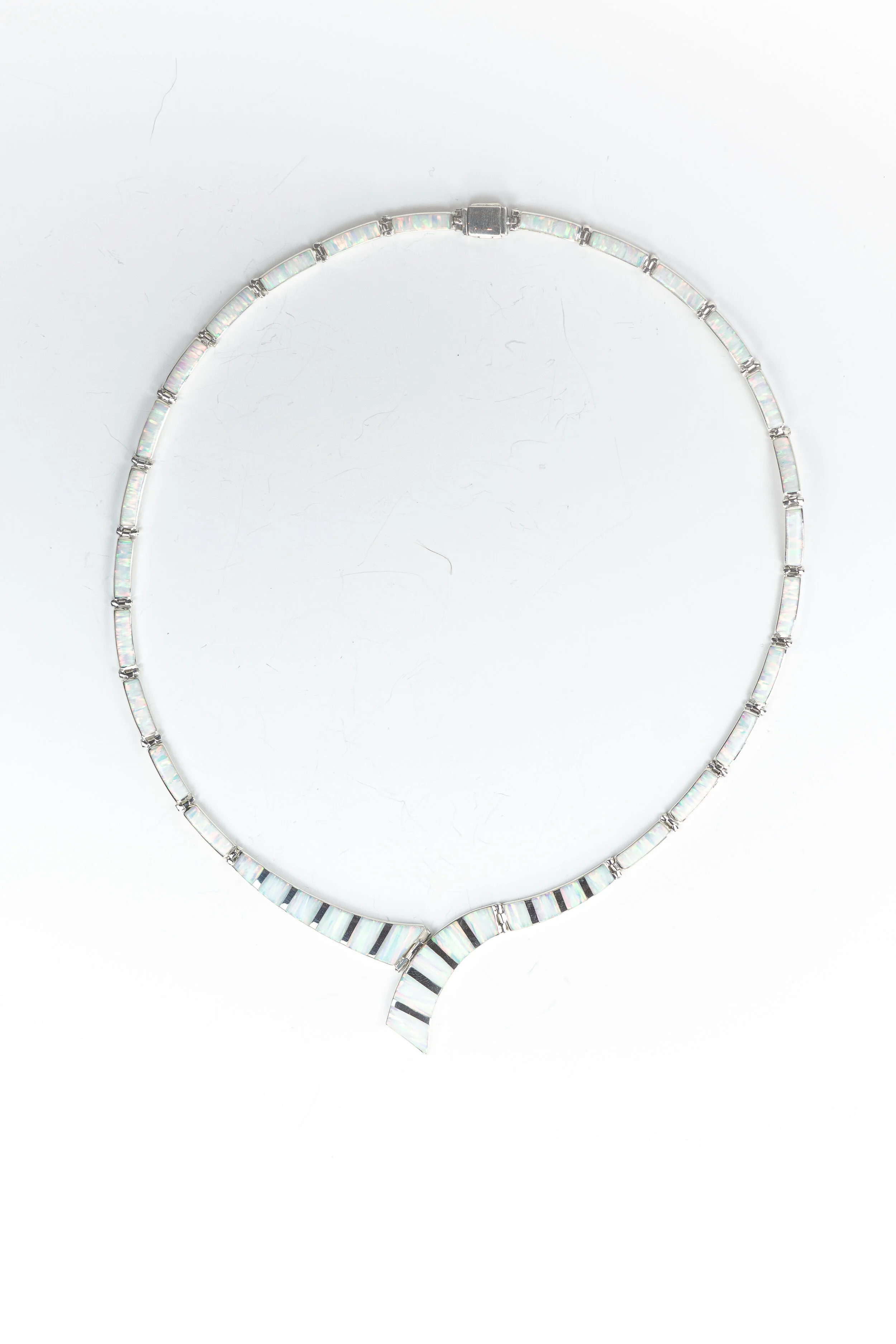 52DDE42F-4C64-4496-8850-FFD00B040EE1