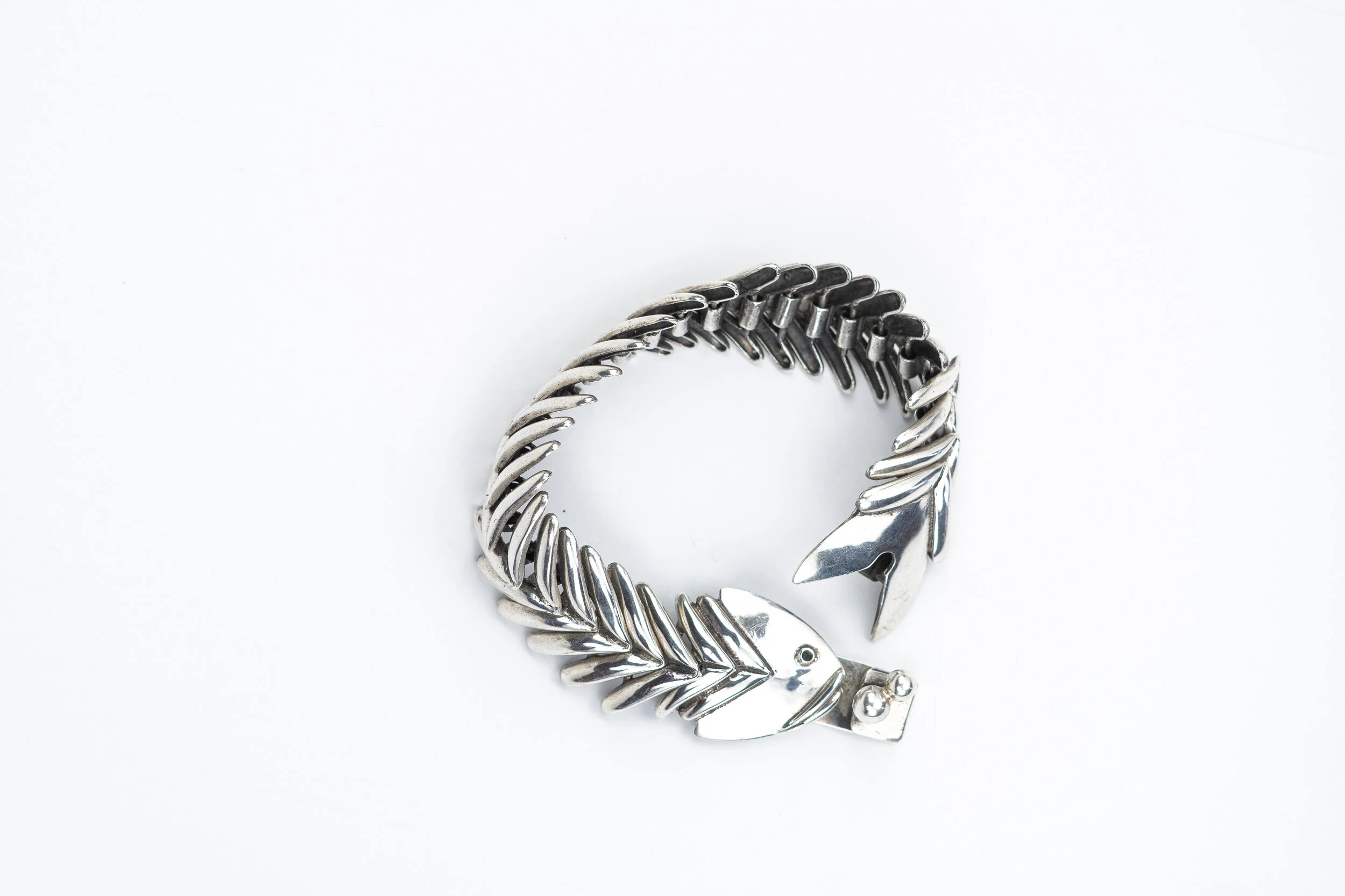 8C4CAE93-8027-48EA-8571-FFC8C6628DDB