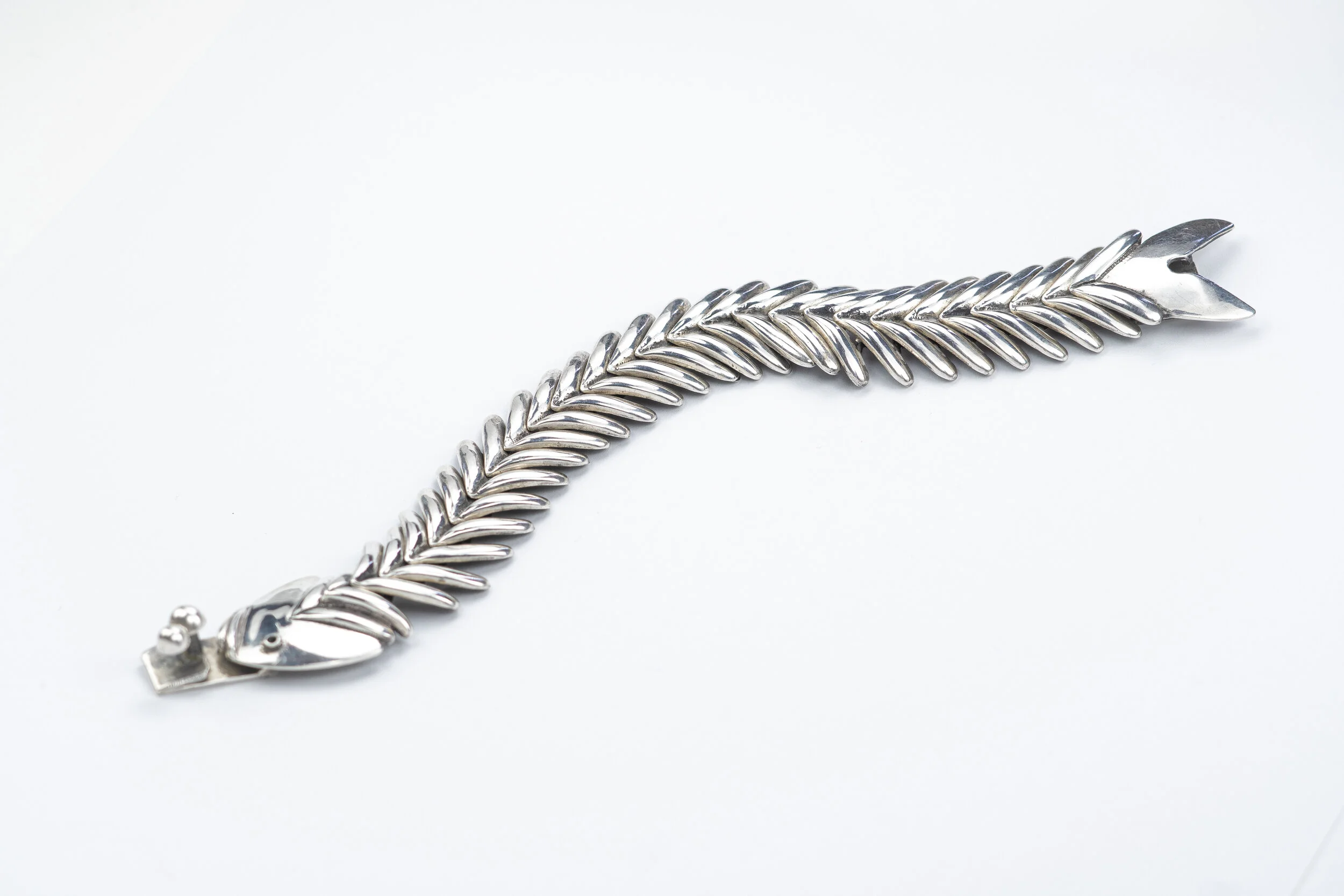 4195A6D6-65FD-4FAD-B9B4-2588F52A4622