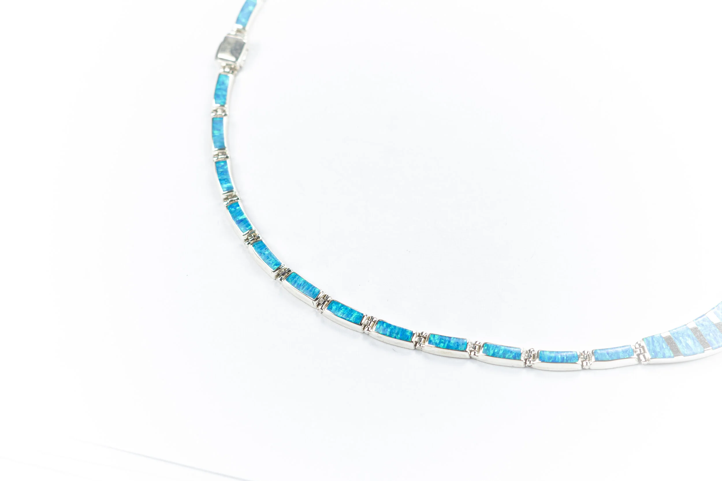 8271F9C8-5F32-46C4-92F5-9B0F49B16F19