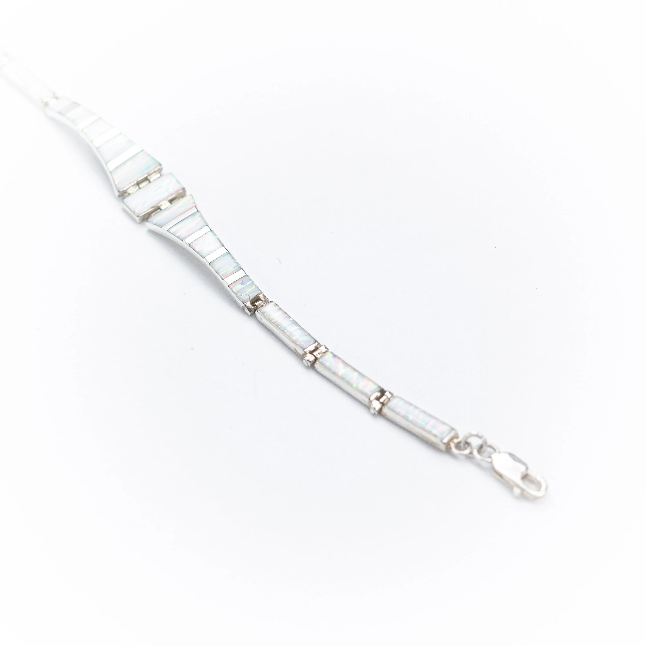 1E0EE539-F7F3-4513-B1FC-ED06B2EC9BFB