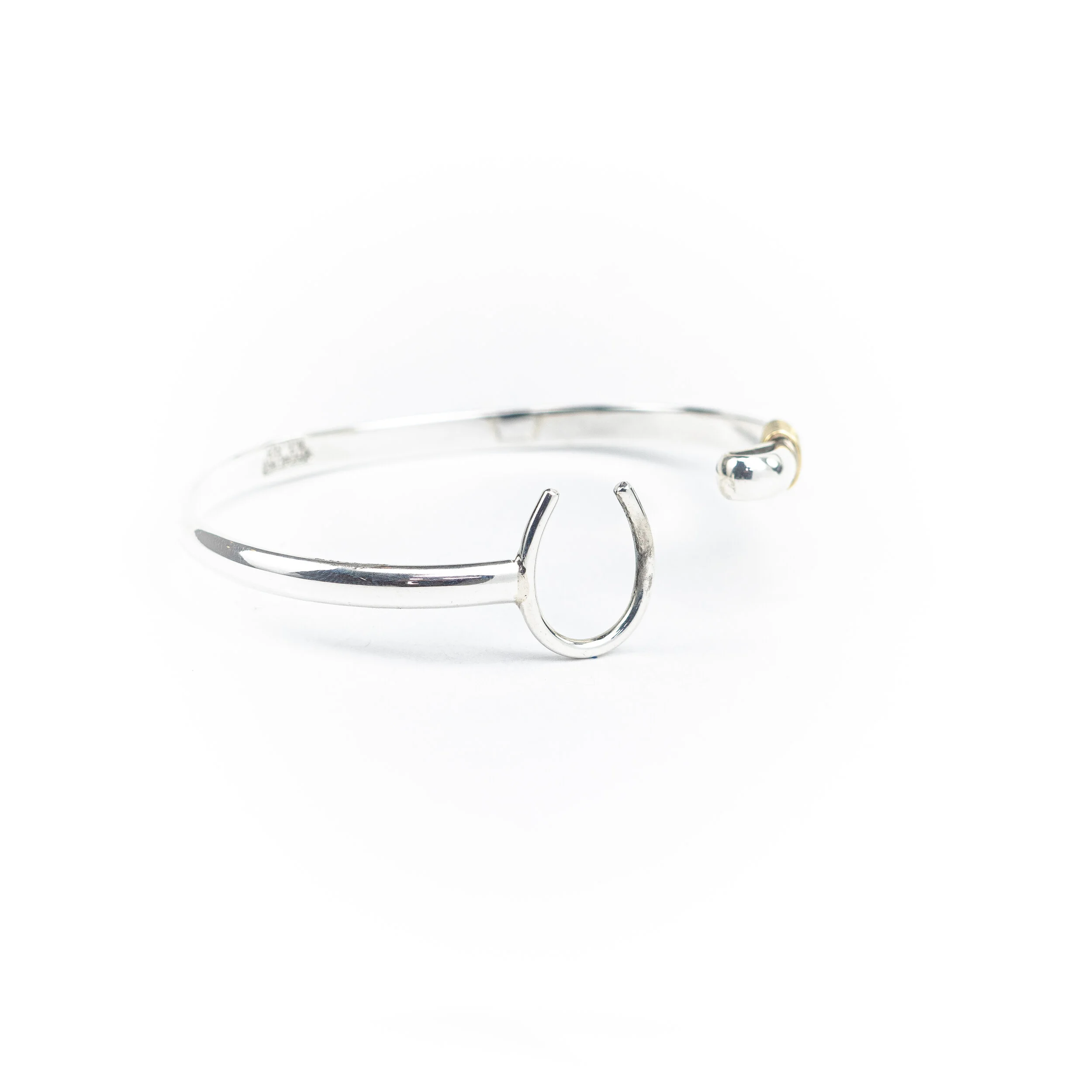 537082EF-59C1-4833-A810-459ECBA08689