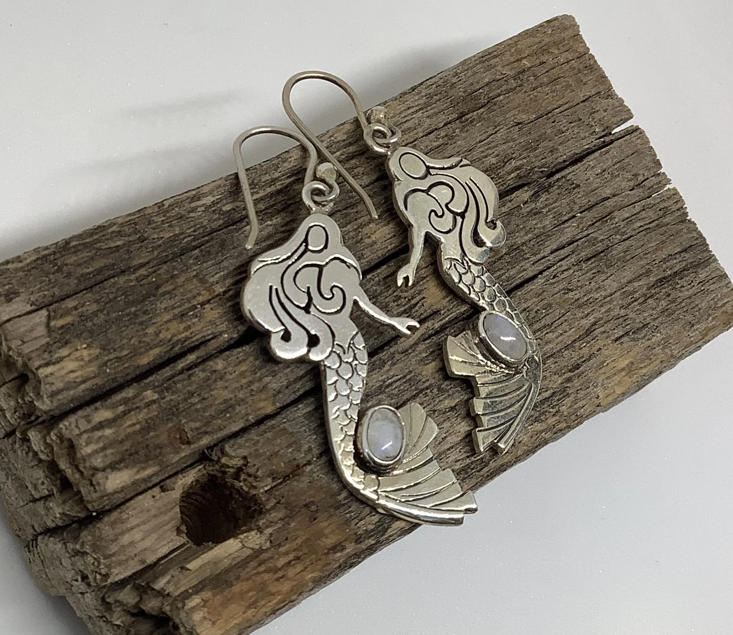 0AD4F6DB-CA0C-484E-B727-A61E6347EF74