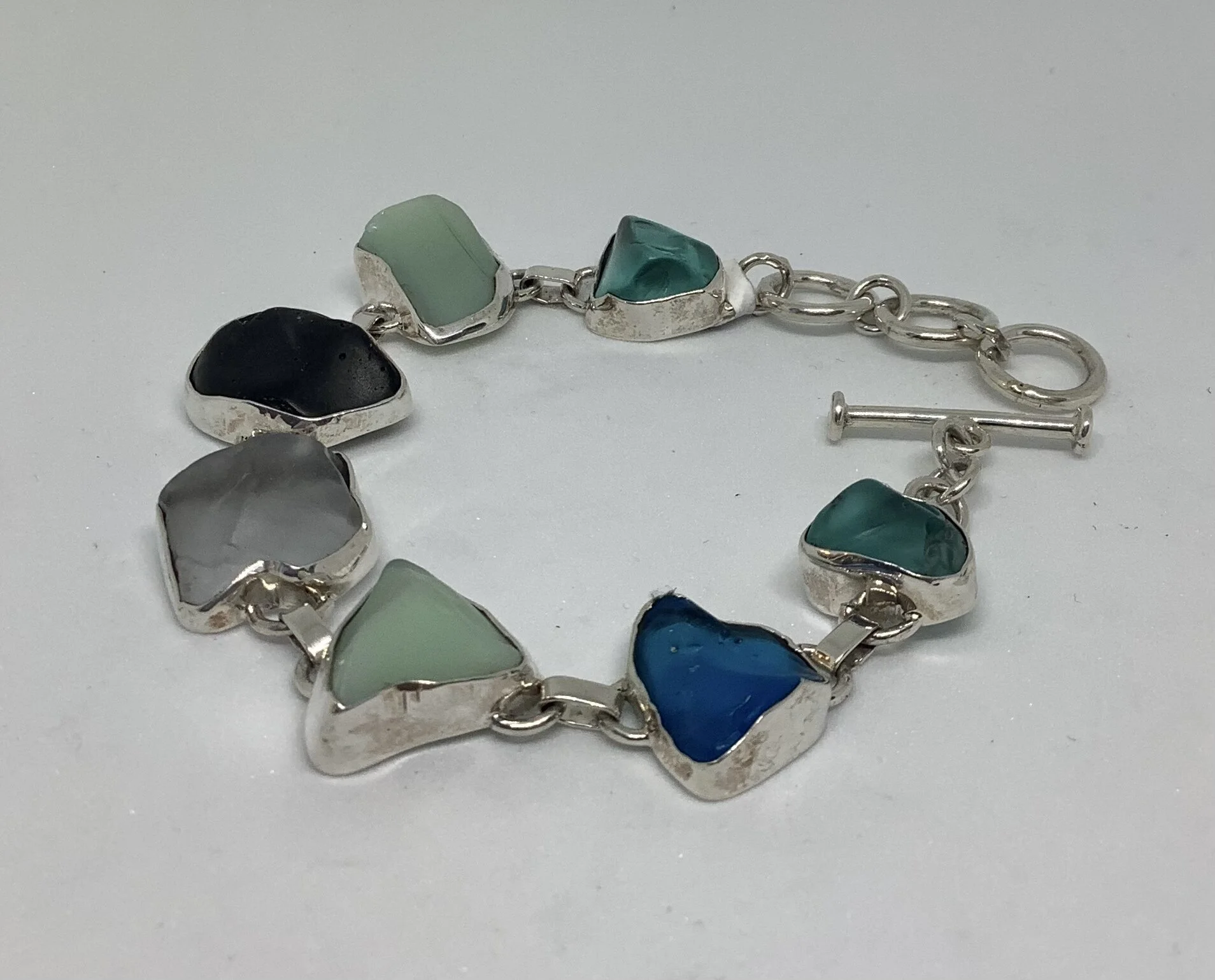 C5FF6203-0C21-4482-BD86-E92E102E2252