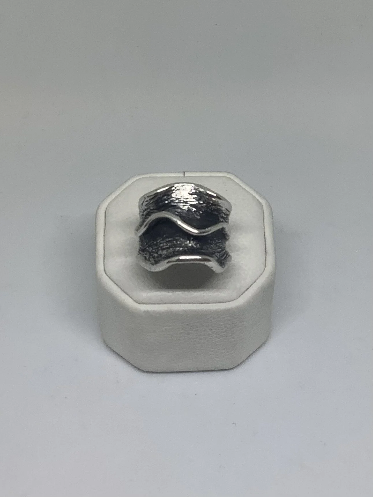 AF48C0EF-C792-49E7-8F4B-52E1C273FA0F