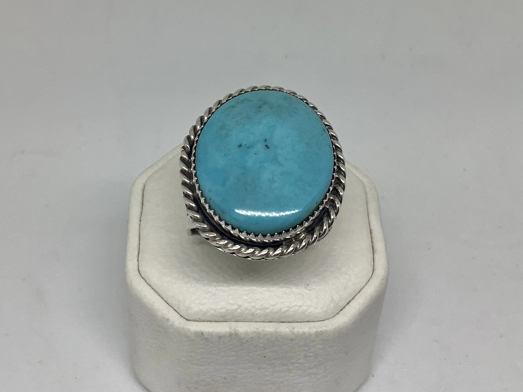 7A3FE001-3080-4D5D-838E-6D3525F9E6C9