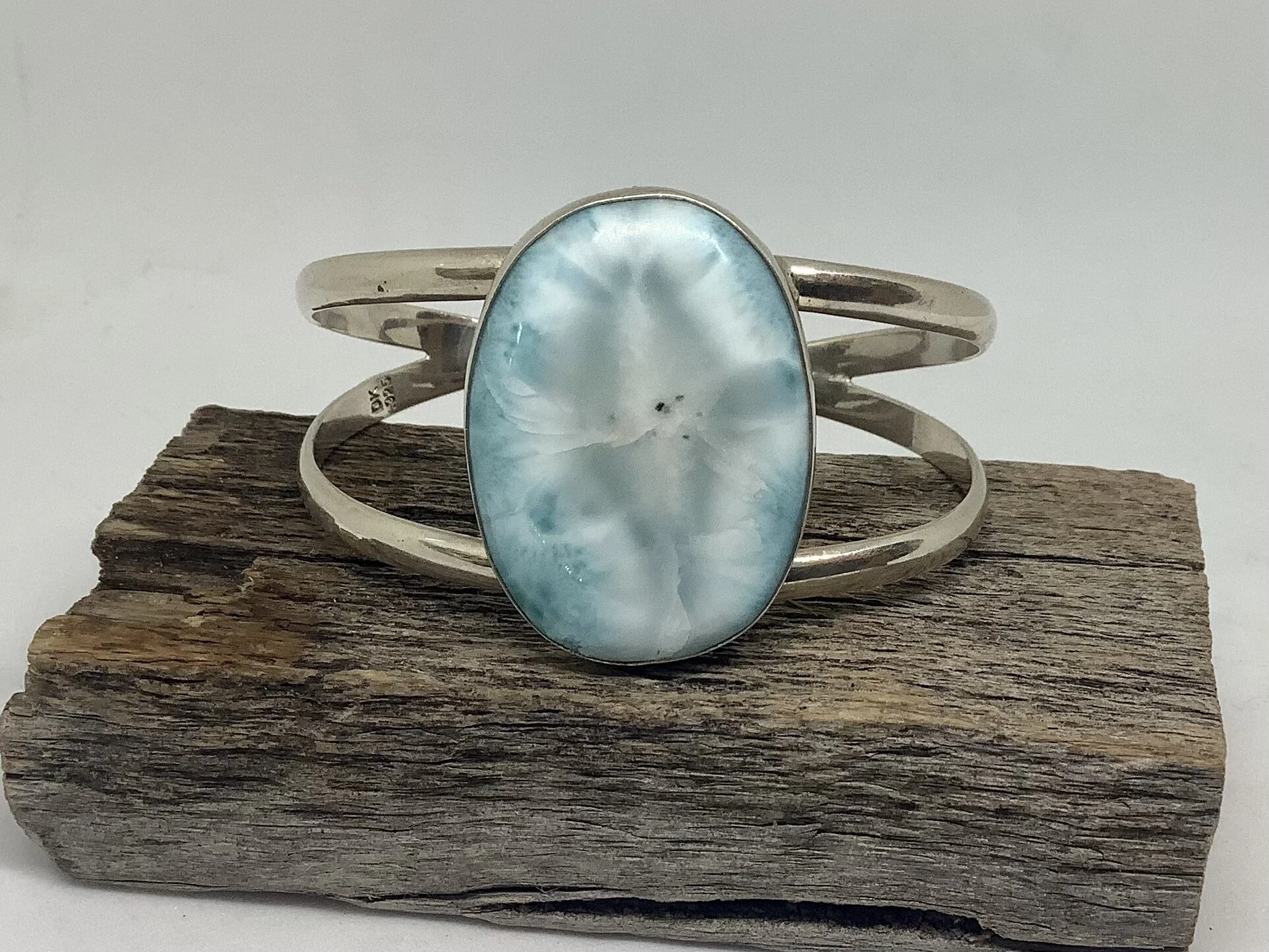 42395570-67BC-46A4-B030-8A1680ED731D