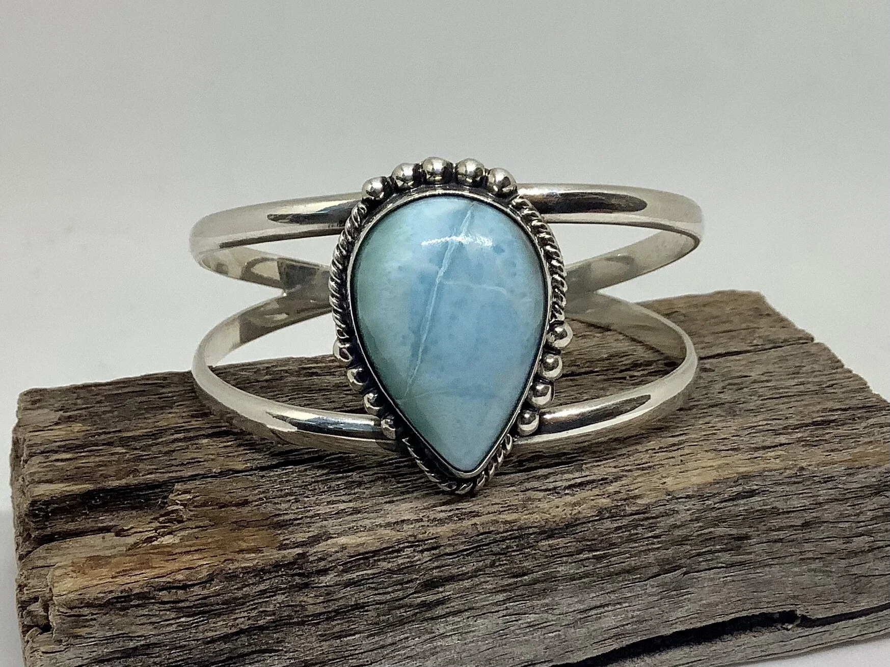 5514B340-9FE1-4642-903D-E485B680DE4E