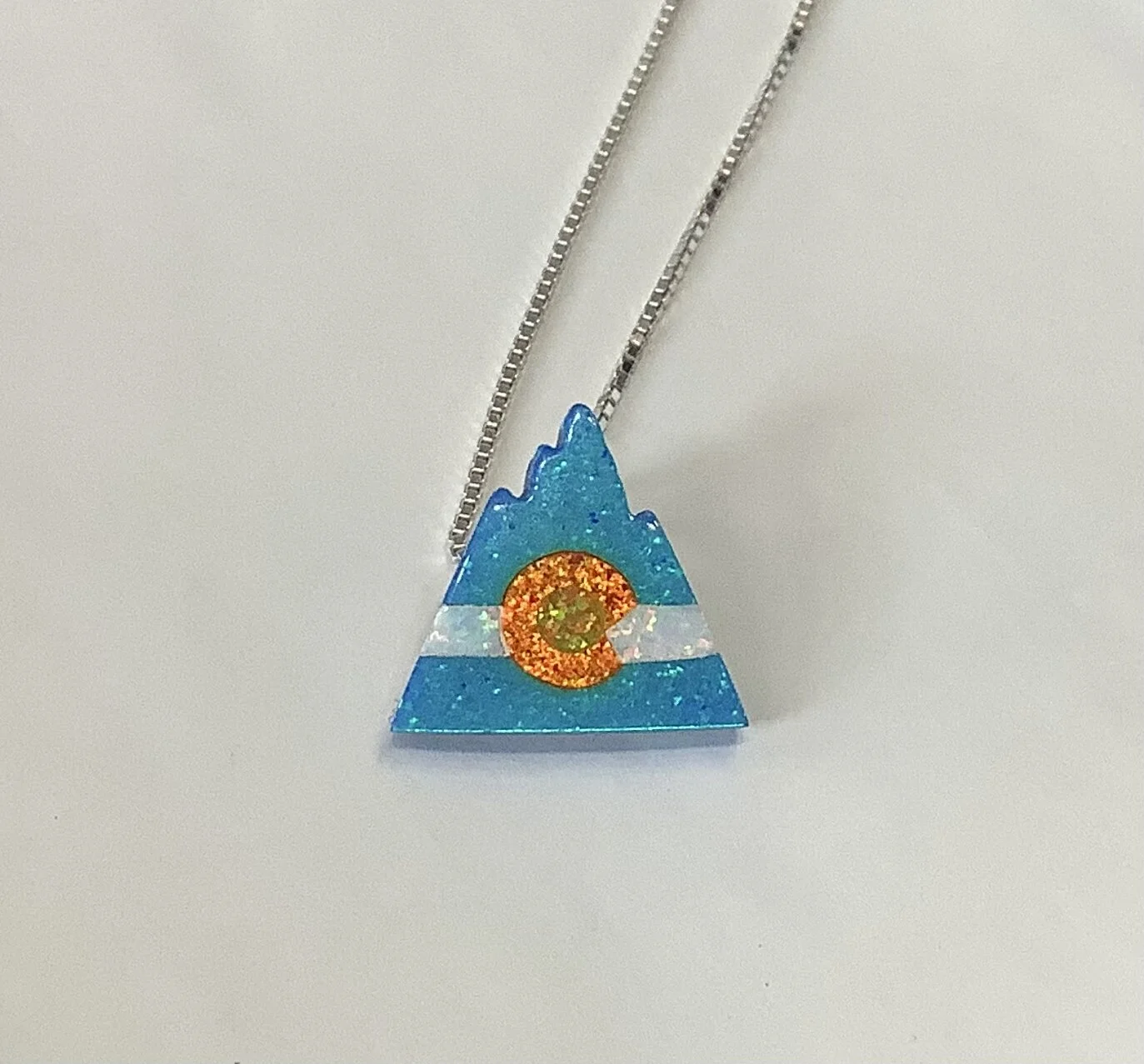 0DF2FE7D-6DC2-409D-A190-86FAE5B5E7E0