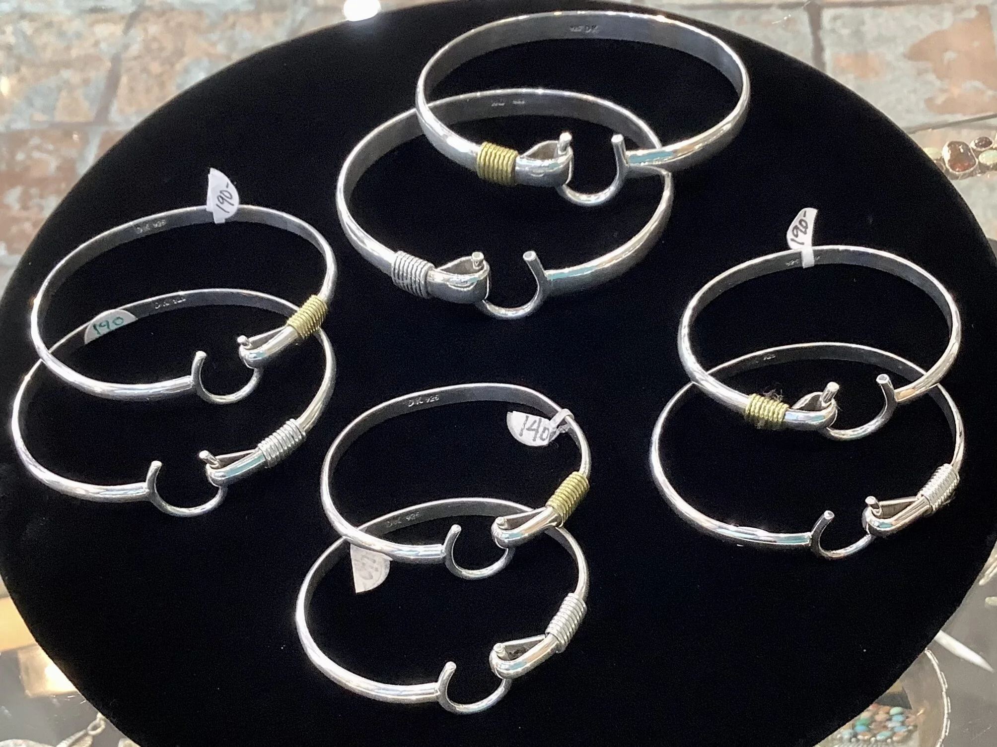 4A01702B-3540-4351-833C-973FA442FE00