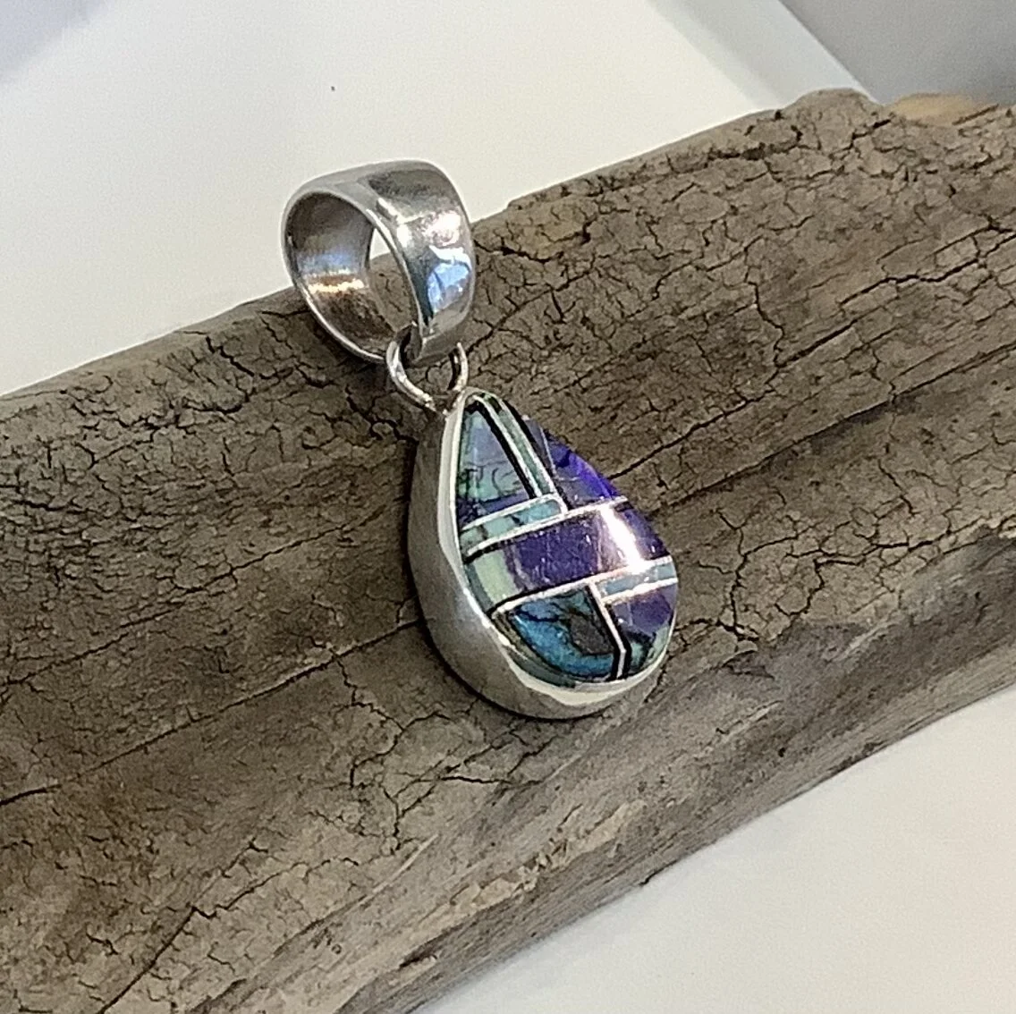 E869CCD5-1204-44F8-BAEE-529393970D82