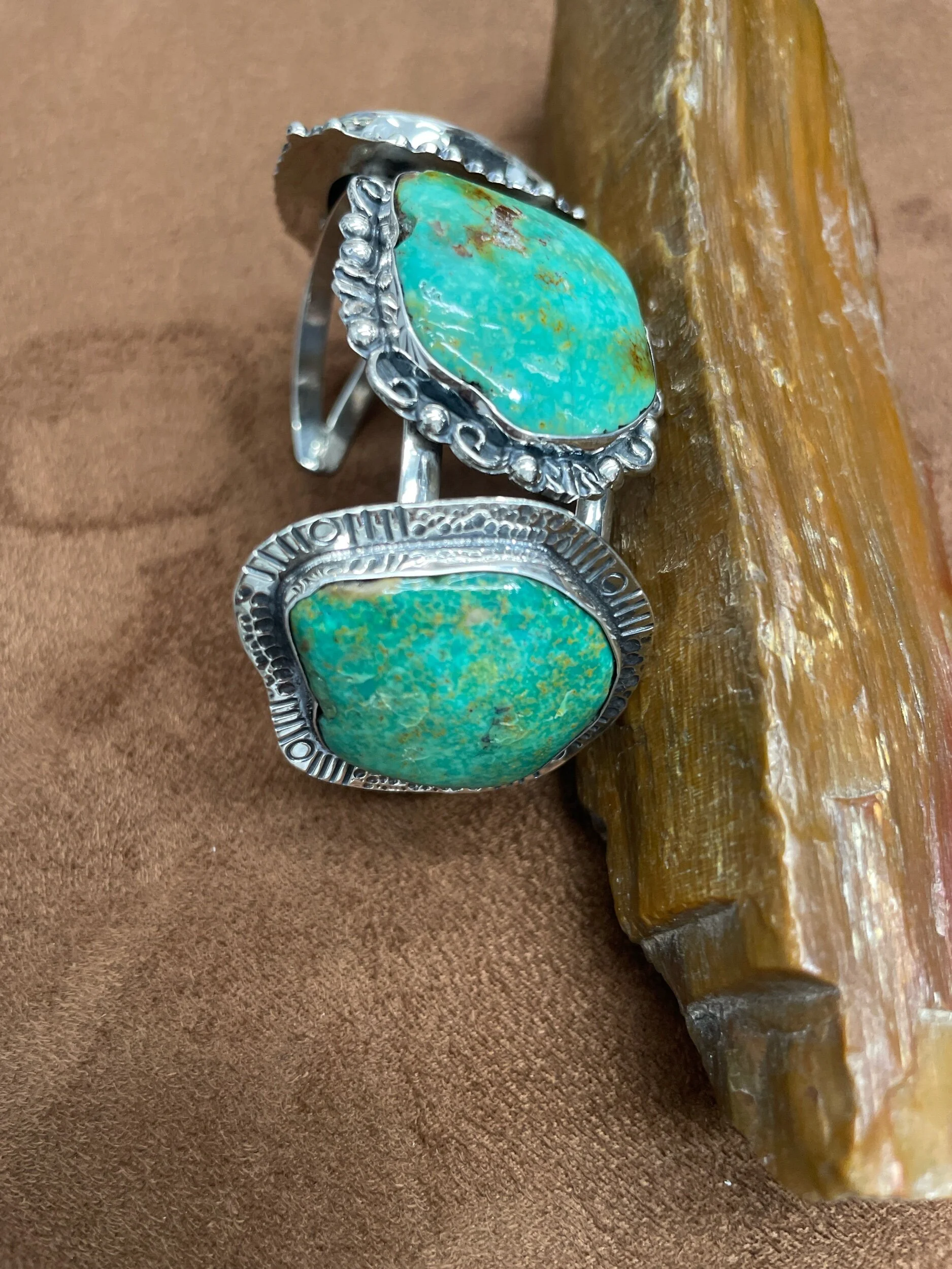 3FB79B45-1716-4135-A052-18B8766CE960