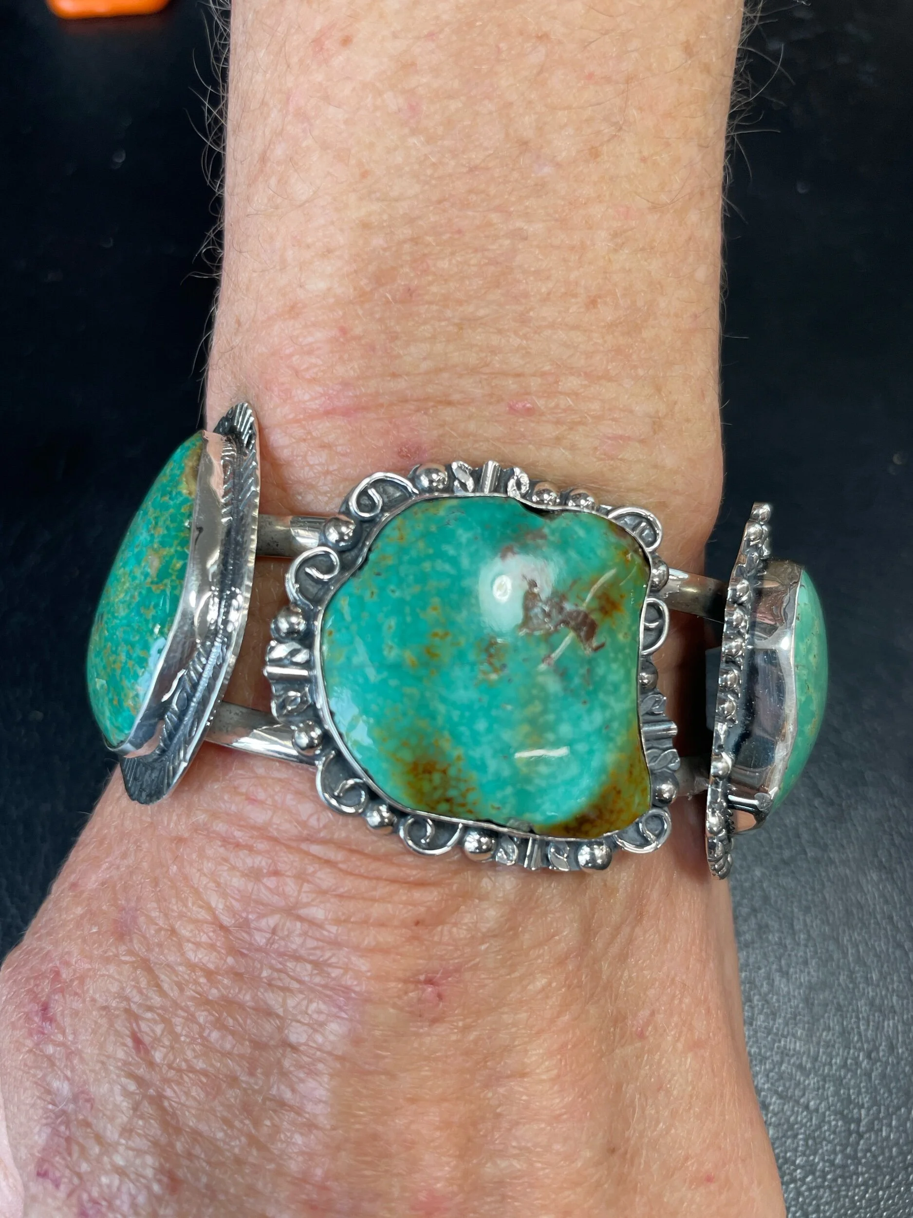 5ABB56CD-2DD2-457B-8FFE-5F8B16921B48