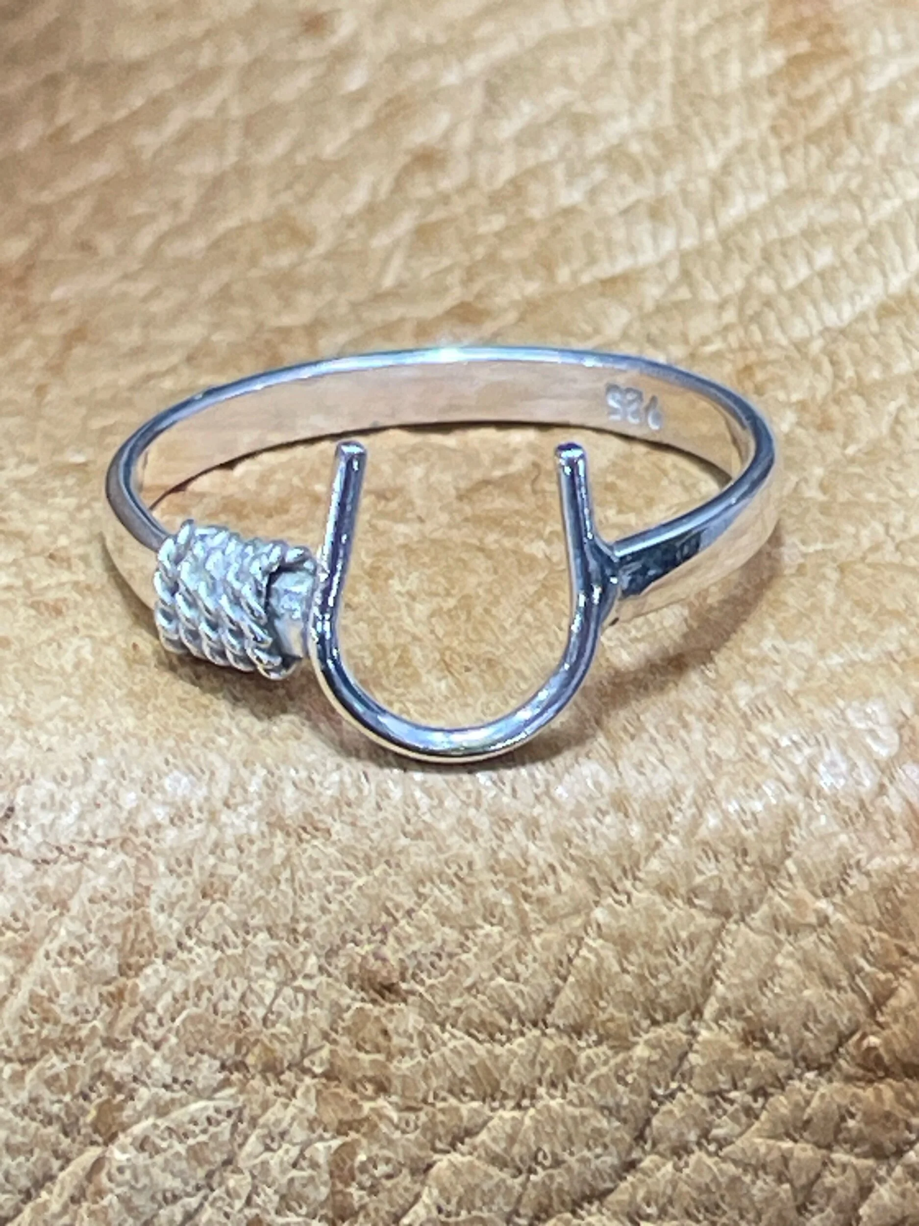 A97BAAC0-49F5-4CD3-88A5-233EE7B02EE0