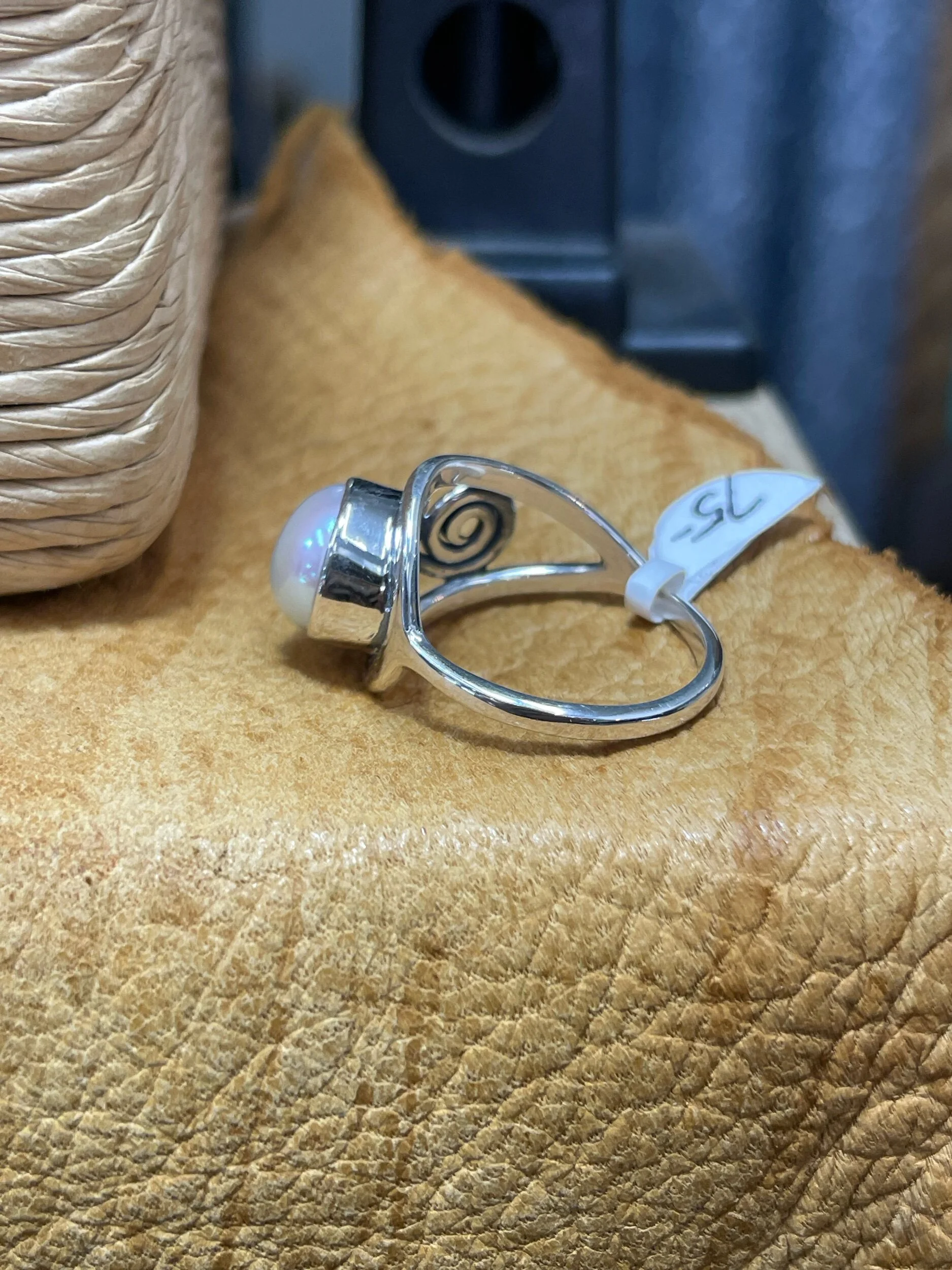 A3FCB75A-EFB5-401D-ACDA-67D2C40BC693