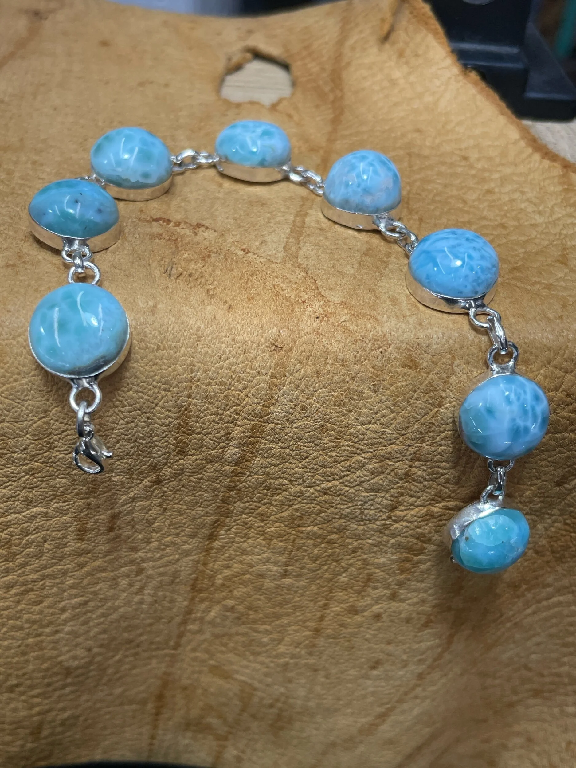 D94A5306-2E93-46F4-BA90-4F43CB4EA73A