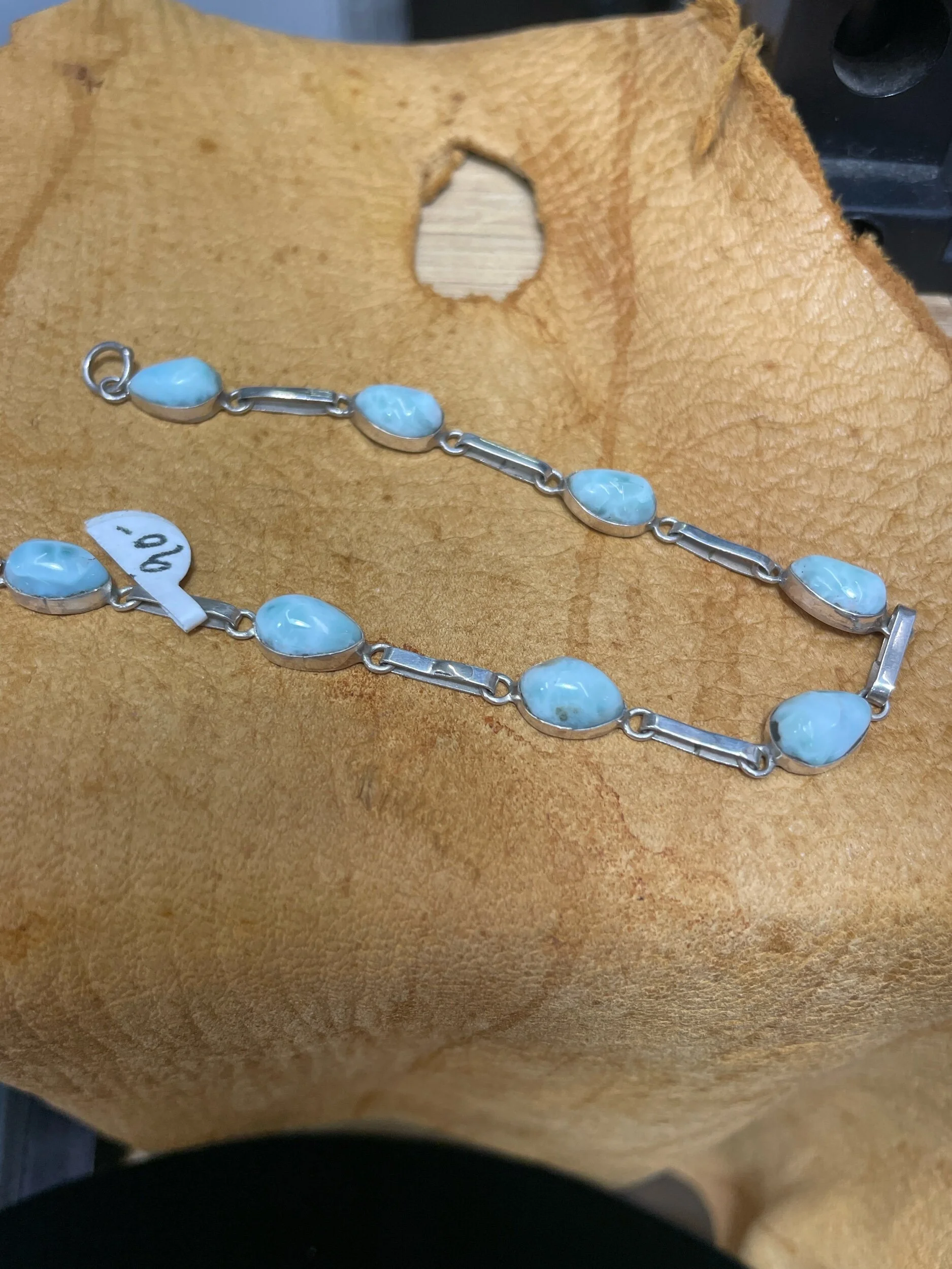 B22D79BE-0679-4EFF-9636-ED9834BB679B