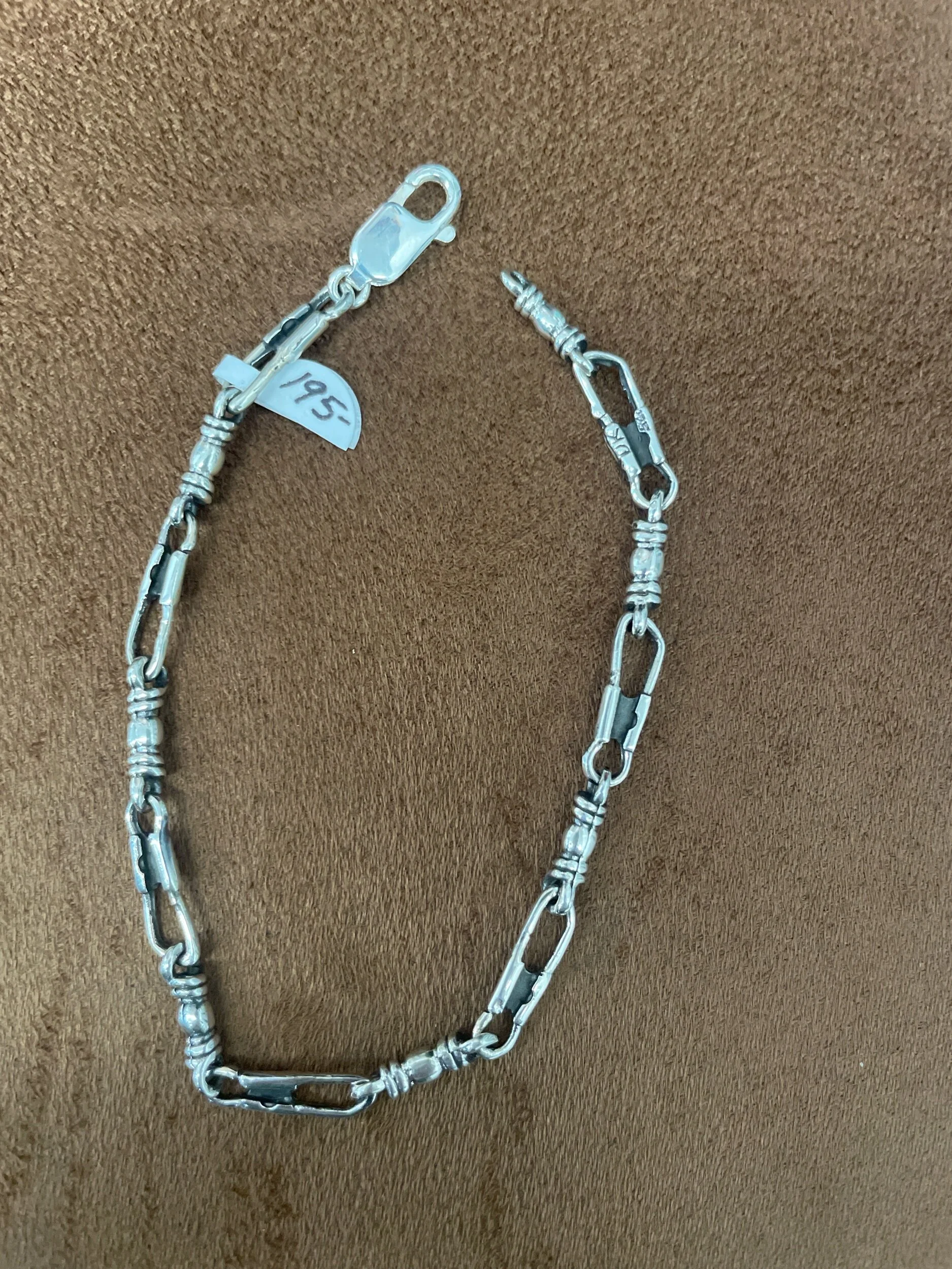 2DED40B8-3C2E-4E59-813A-0CC6C15283FE