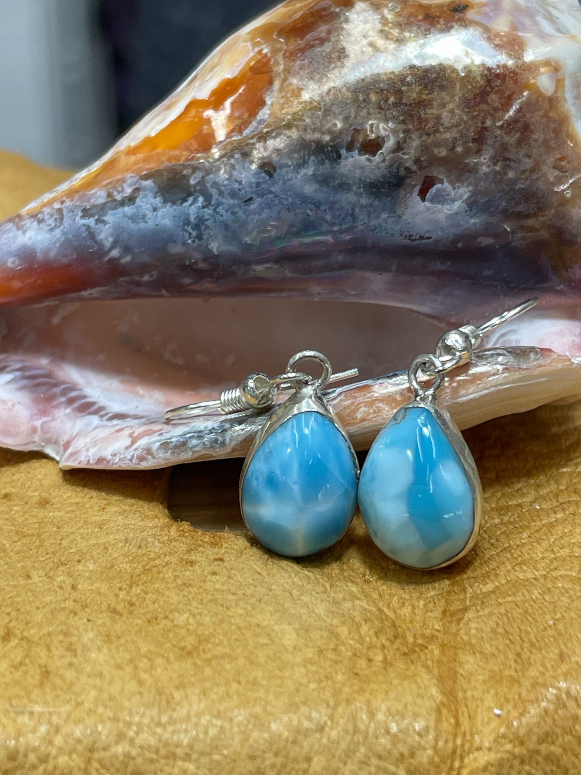 5357CFF5-B654-4F0A-9BE3-44D535A91B78