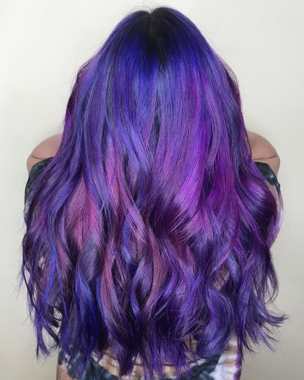 Mood Indigo / 🔸formula: foils #aveda enlightener 10vol / tone: #joicocolorintensity random paint-through indigo(roots and ends), orchid, light purple / color@by maricela