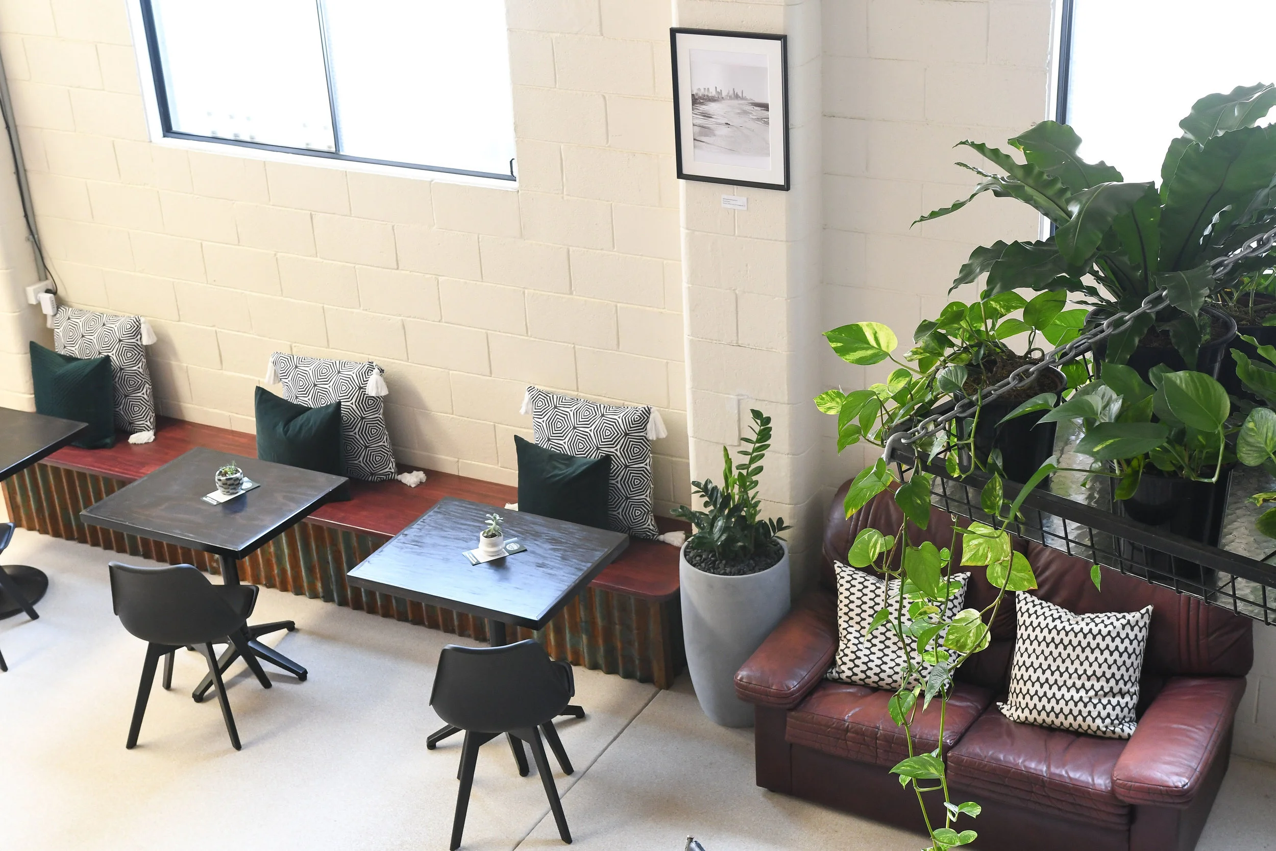 Karma-Collab-Hub-HotDesks-3.jpg
