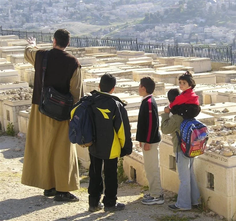 In visita al Monte degli Olivi