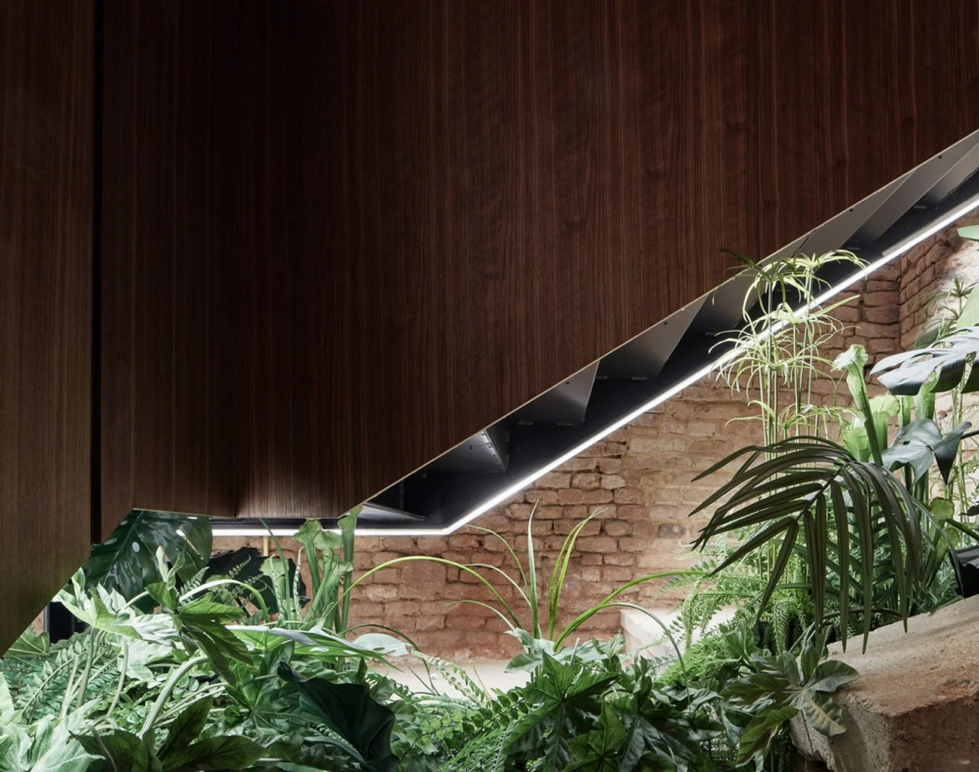 kript-vienna-design-plants.jpg