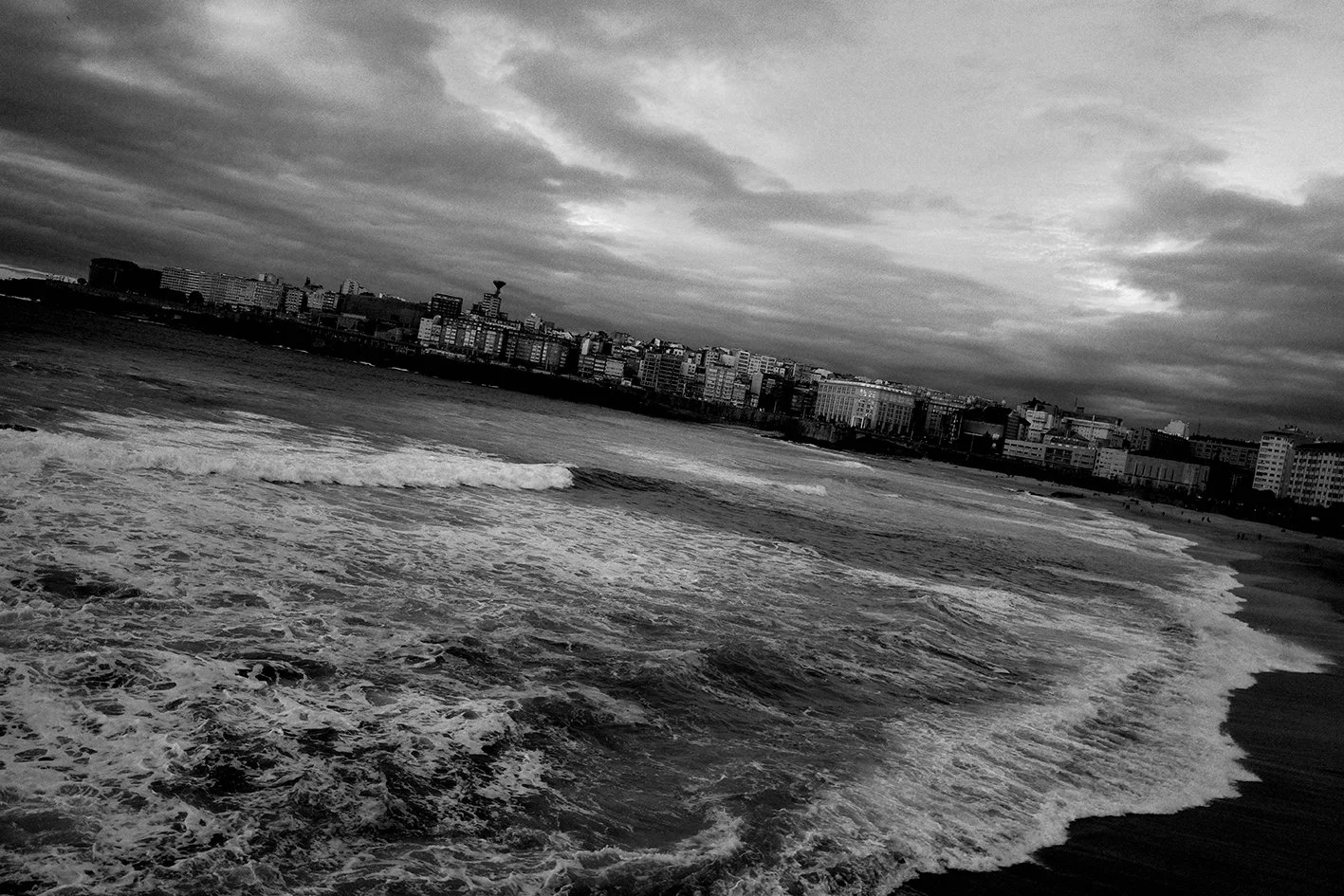 The soundless coast
