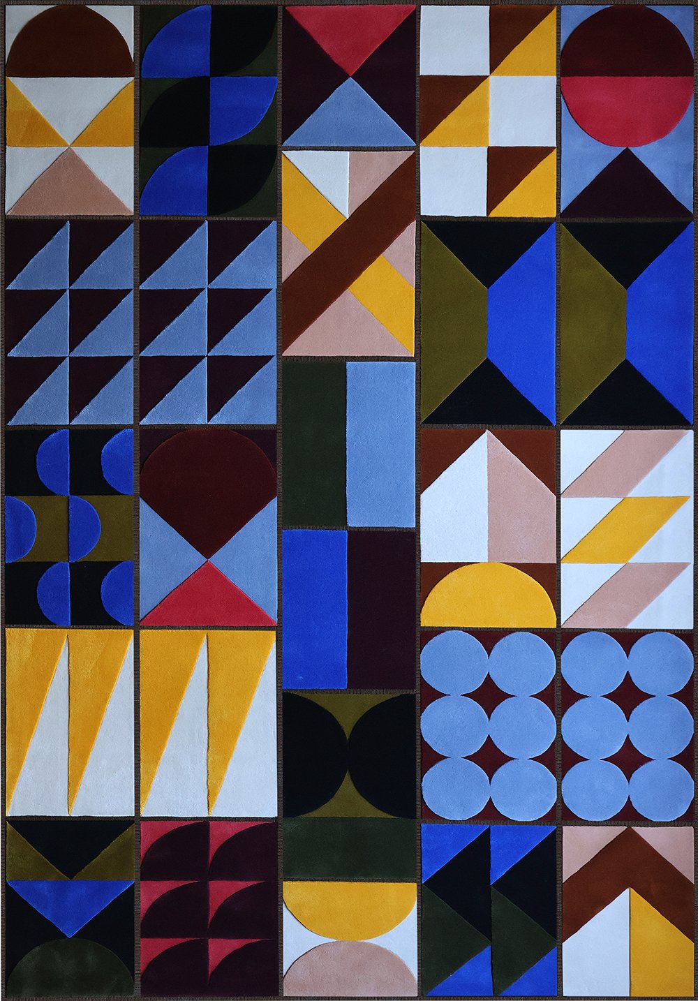 Echoes_teppe_04_Imprint_Brown_01_200x300cm.jpg