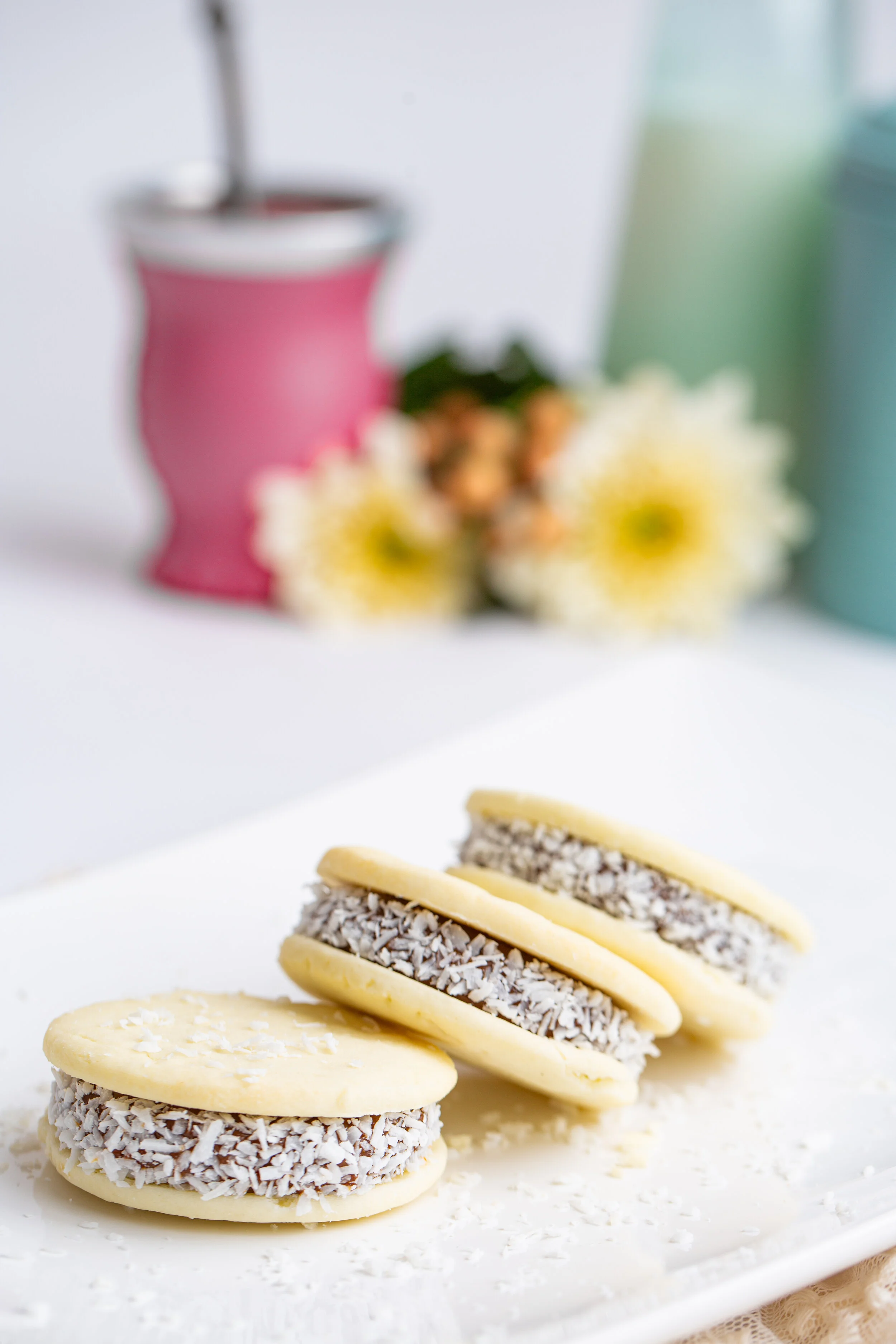 Traditional Alfajores (Alfajores de Maceina)
