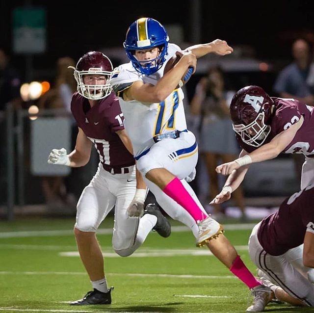 Trojan Nation! We need you to get out the vote for our QB1 Carsten Groos. He's been nominated for the Supercuts Student Athlete of the Week on Fanstand ATX ! Click on the link in our bio and follow directions for voting. It's super easy and fast! #ATtacksuccess