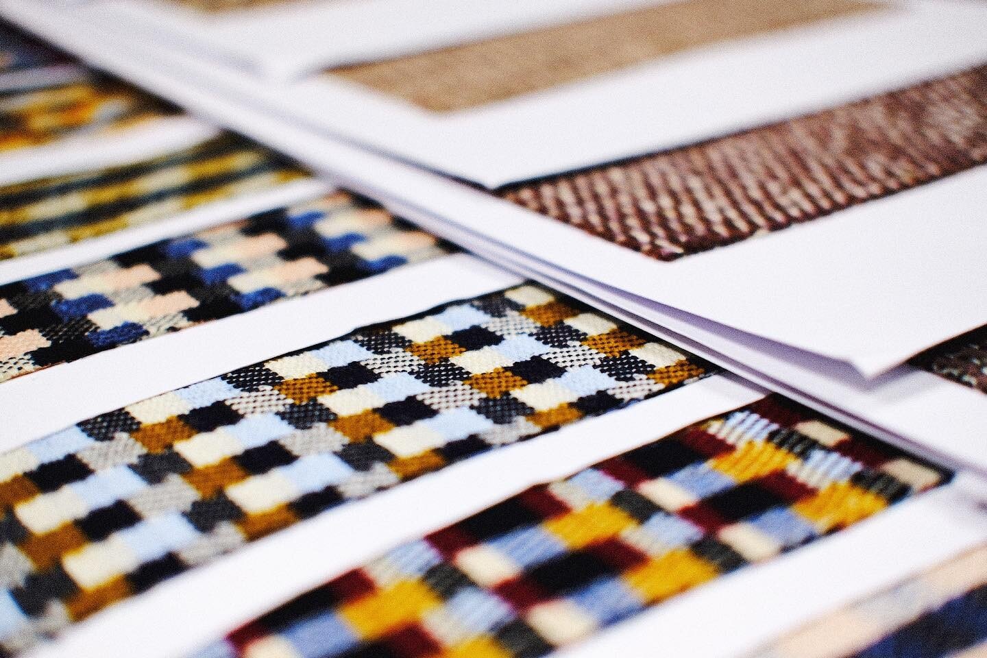 After a nice long break we are back in the studio working on our next collection 🎉 

#woven #textiledesign #weaversofinstagram #blocks #fabricdesign #textile #handwoven #handwoventextiles