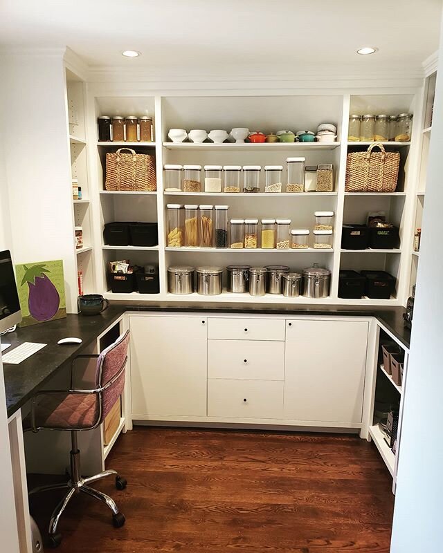 Pantry envy...
#organization #painting #homecooking #homeoffice #custom #hardwood #cabinets