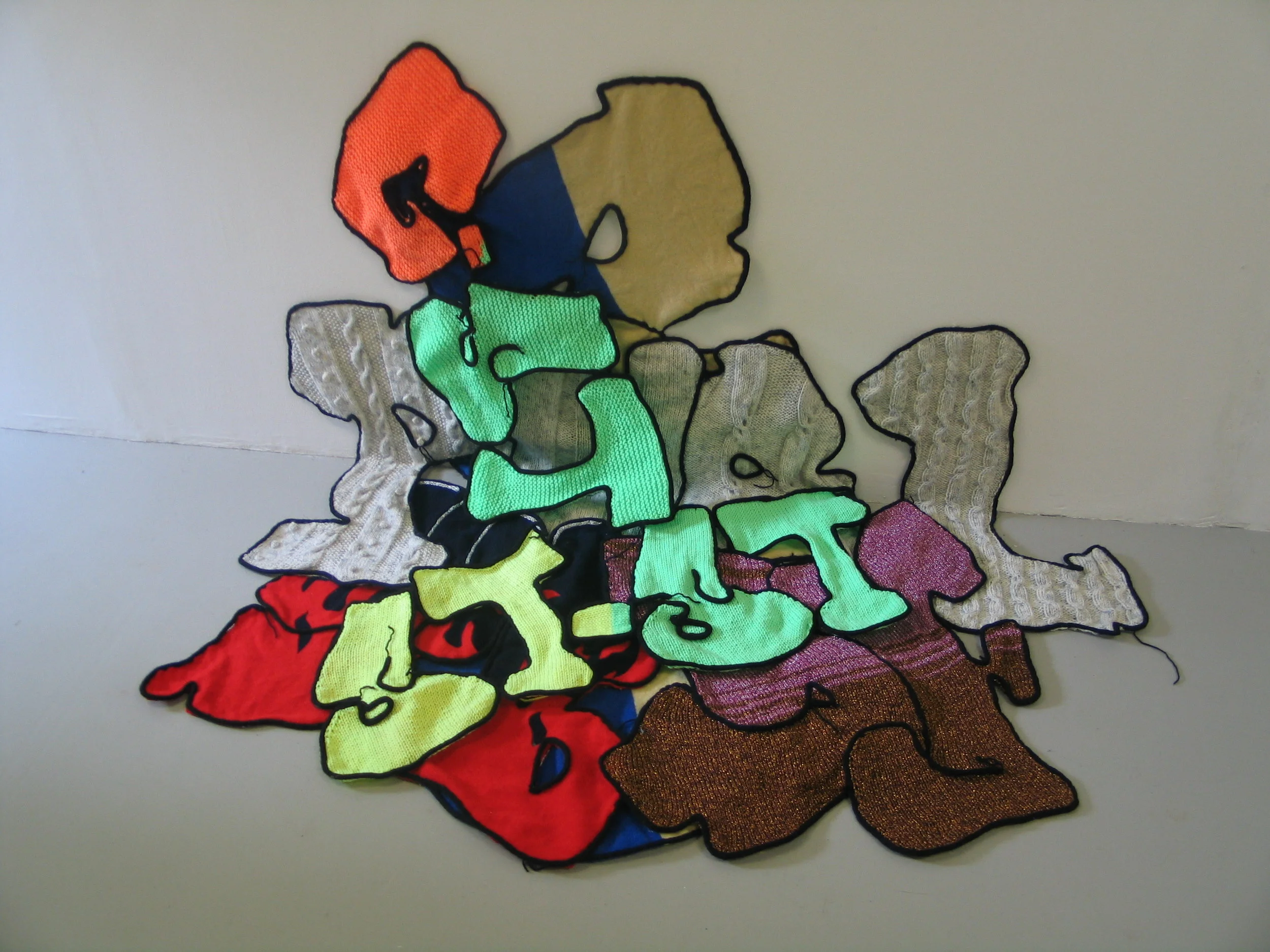 05 Knit or die_exhibition installation.JPG