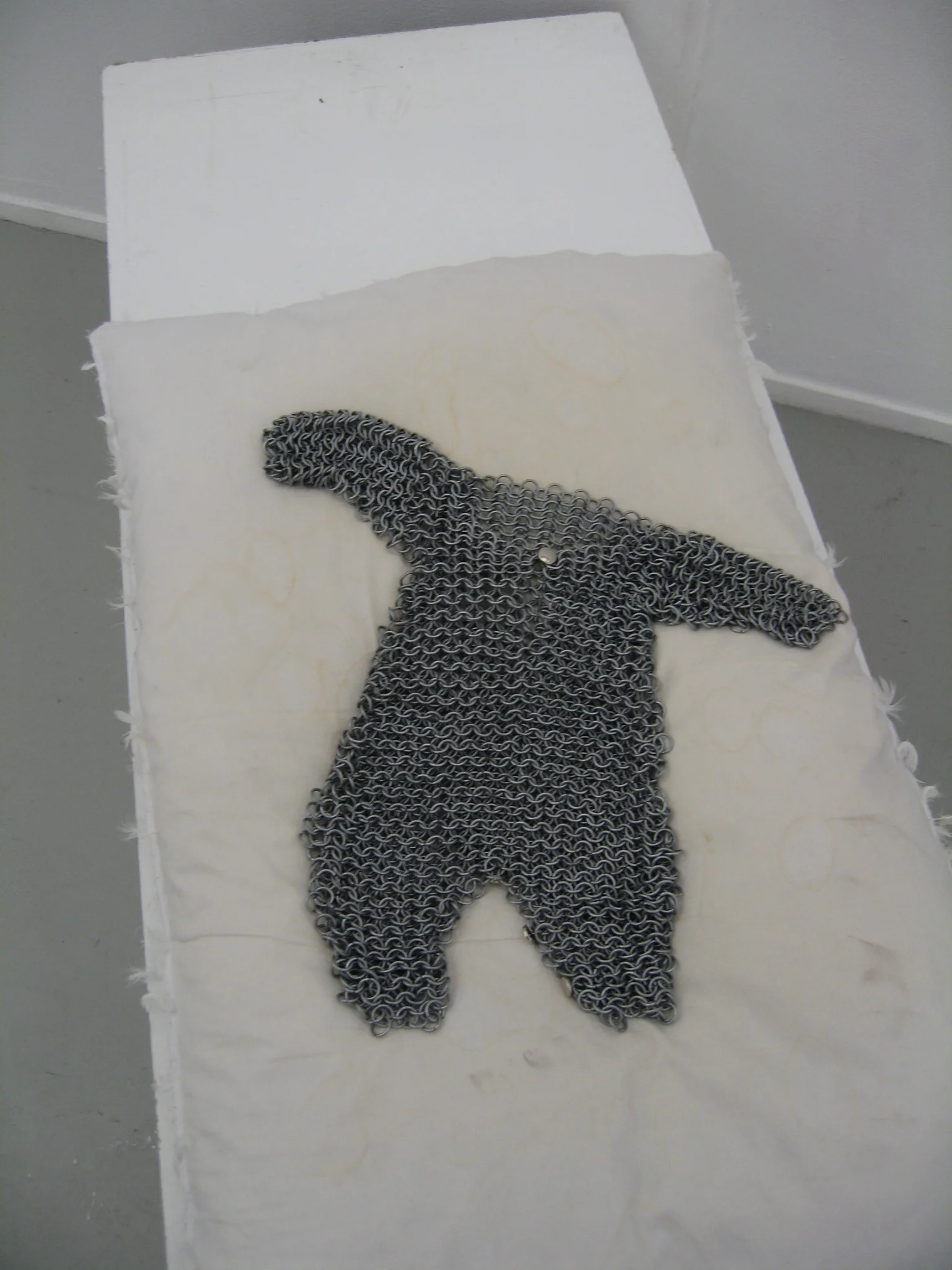 02 Untitled_Hand linked steel rings.JPG